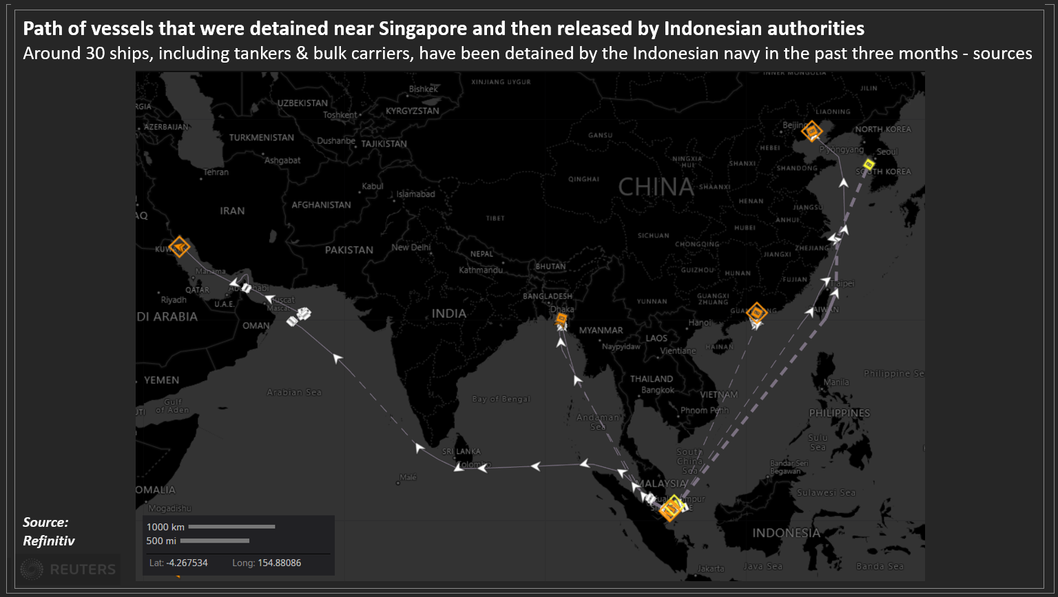 De route van schepen die in de buurt van Singapore zijn vastgehouden en later zijn vrijgegeven door de Indonesische autoriteiten