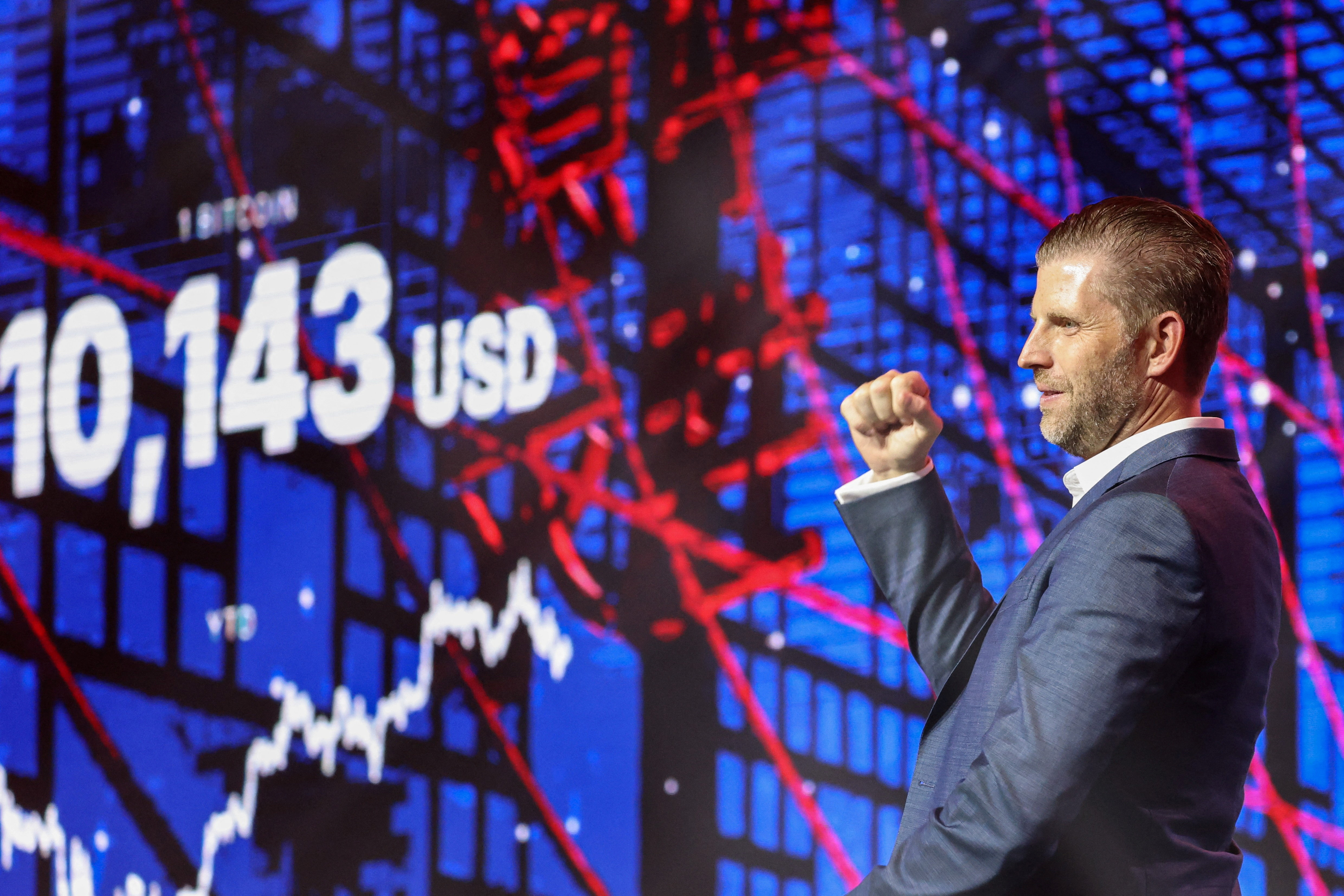 トランプ一族「ビットコイン社会を愛している」 100万ドル到達予想＝エリック氏 | ロイター