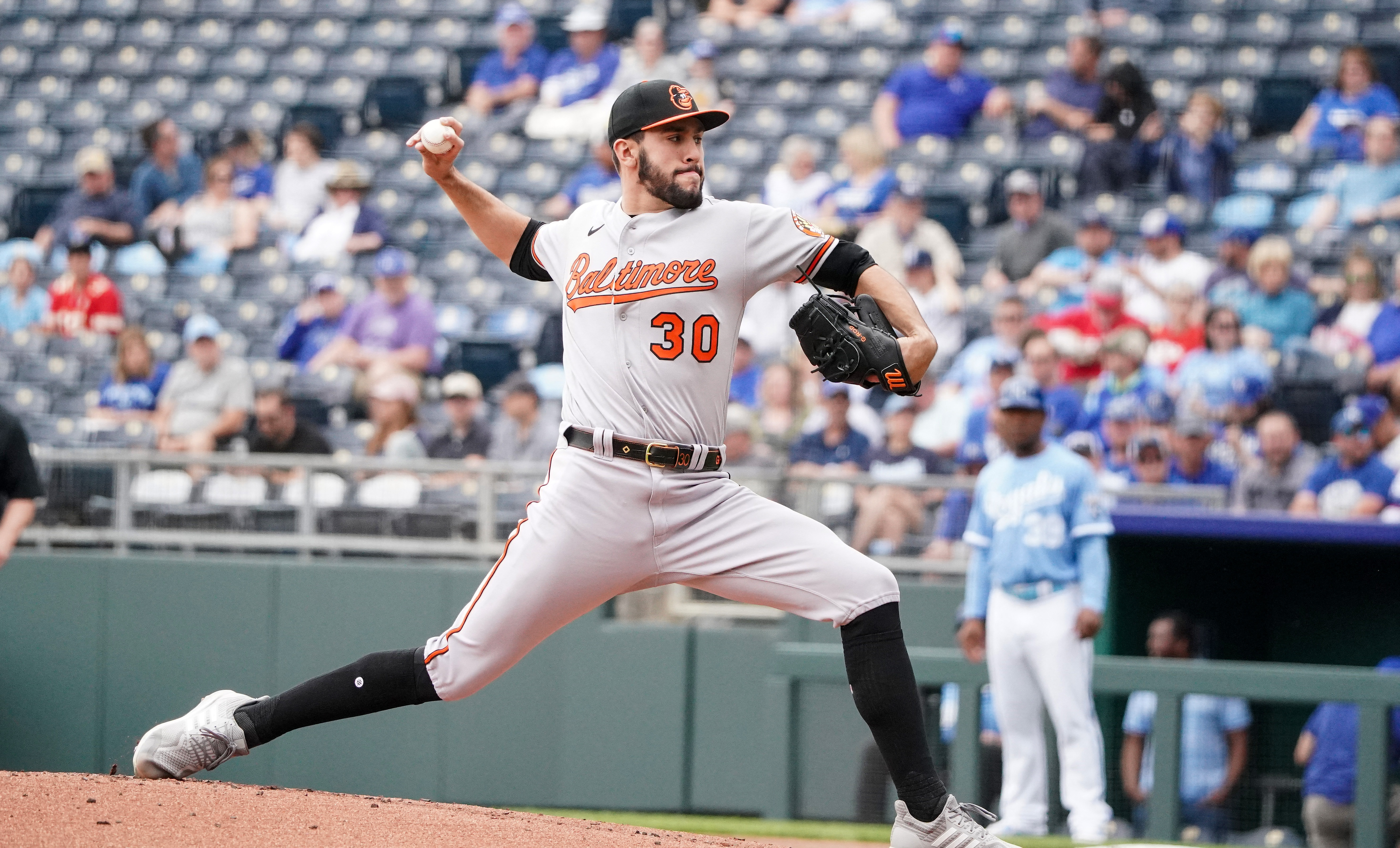 Orioles outscore Royals to take series