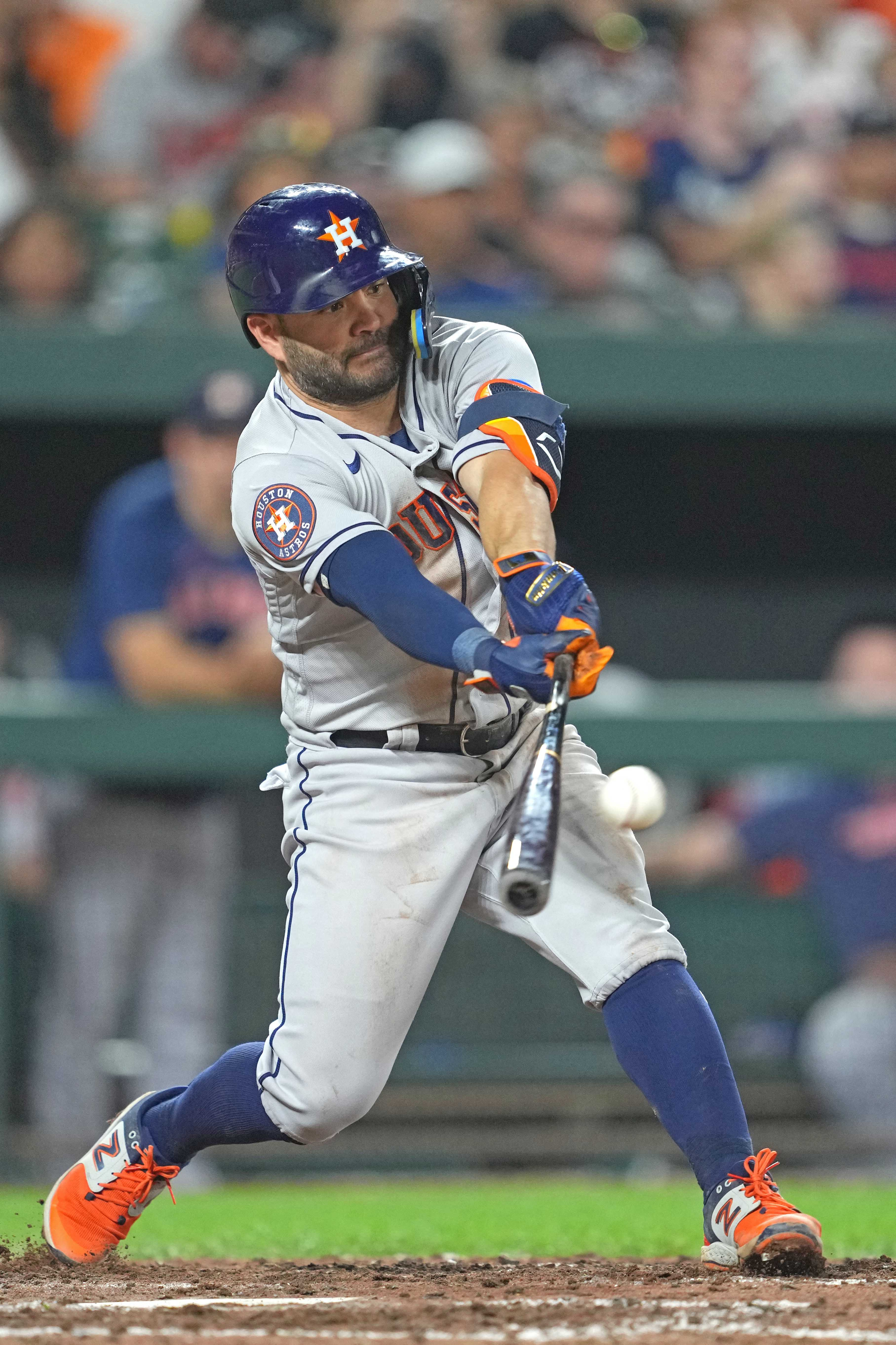 Astros strike early, coast past O's