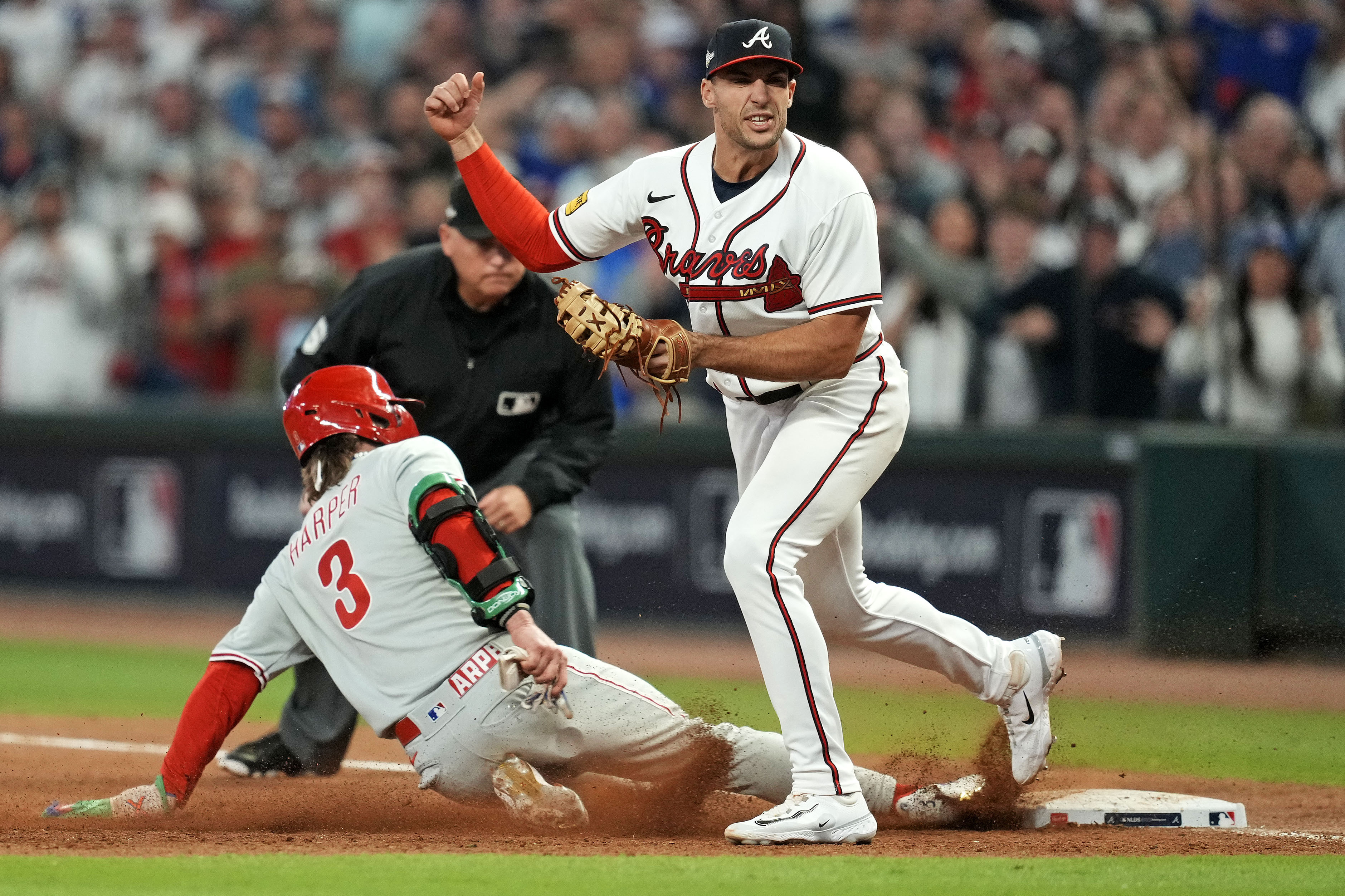 Austin Riley's clutch homer, crazy game-ending double play lifts Braves  over Phillies, ties NLDS