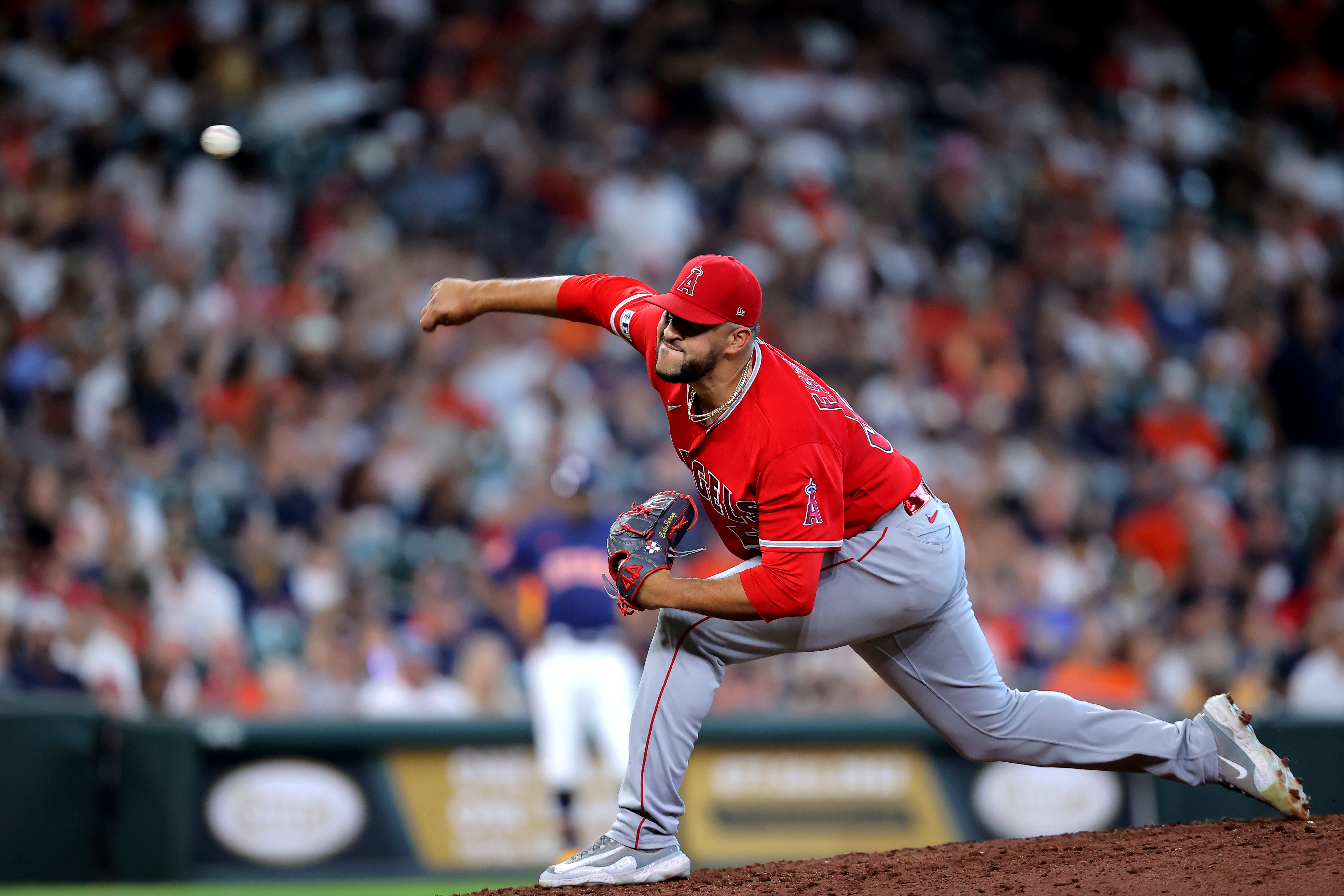 Shohei Ohtani (41st HR), Chase Silseth guide Angels past Astros