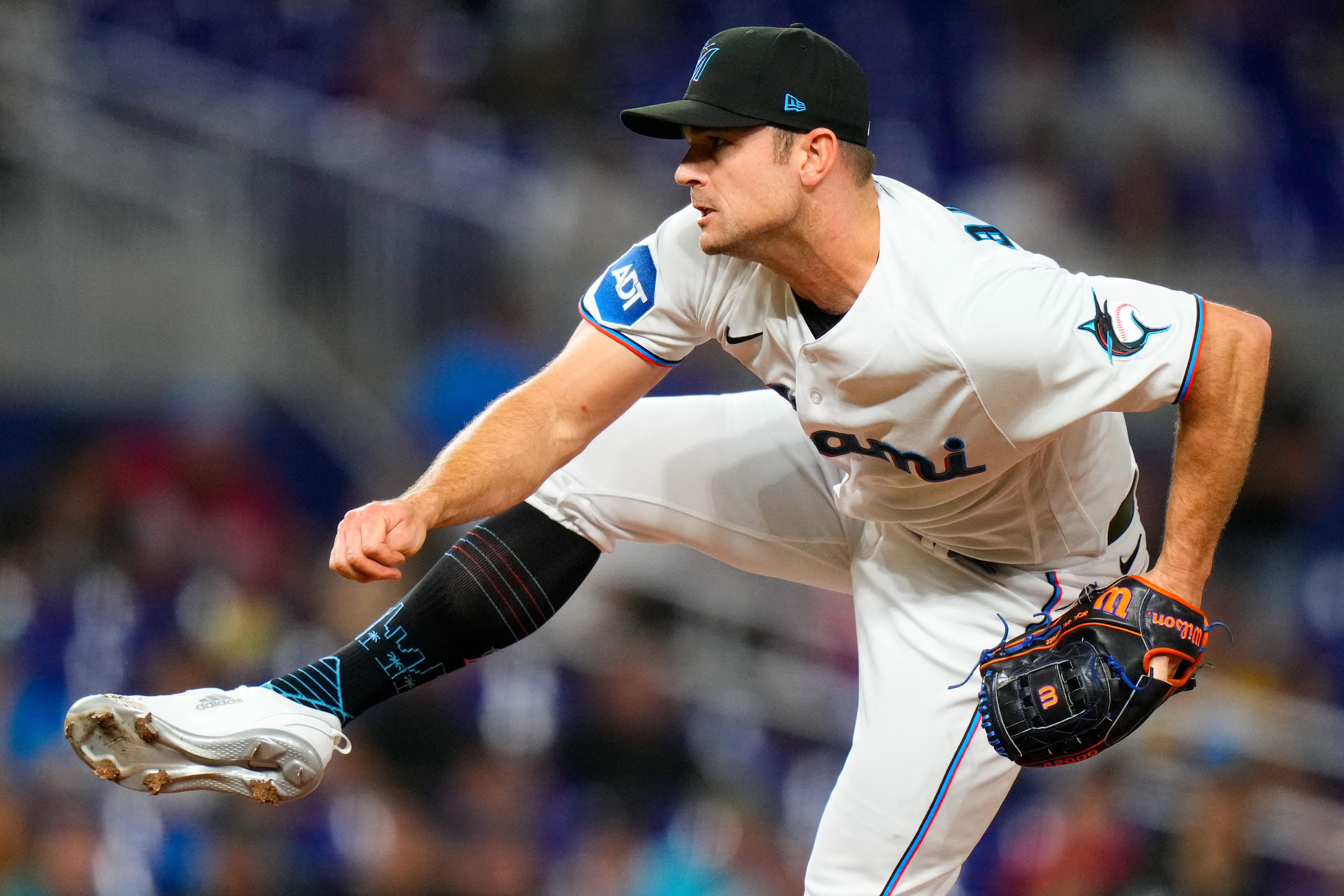 MLB roundup: Marlins rally repeatedly, beat Phils in 12