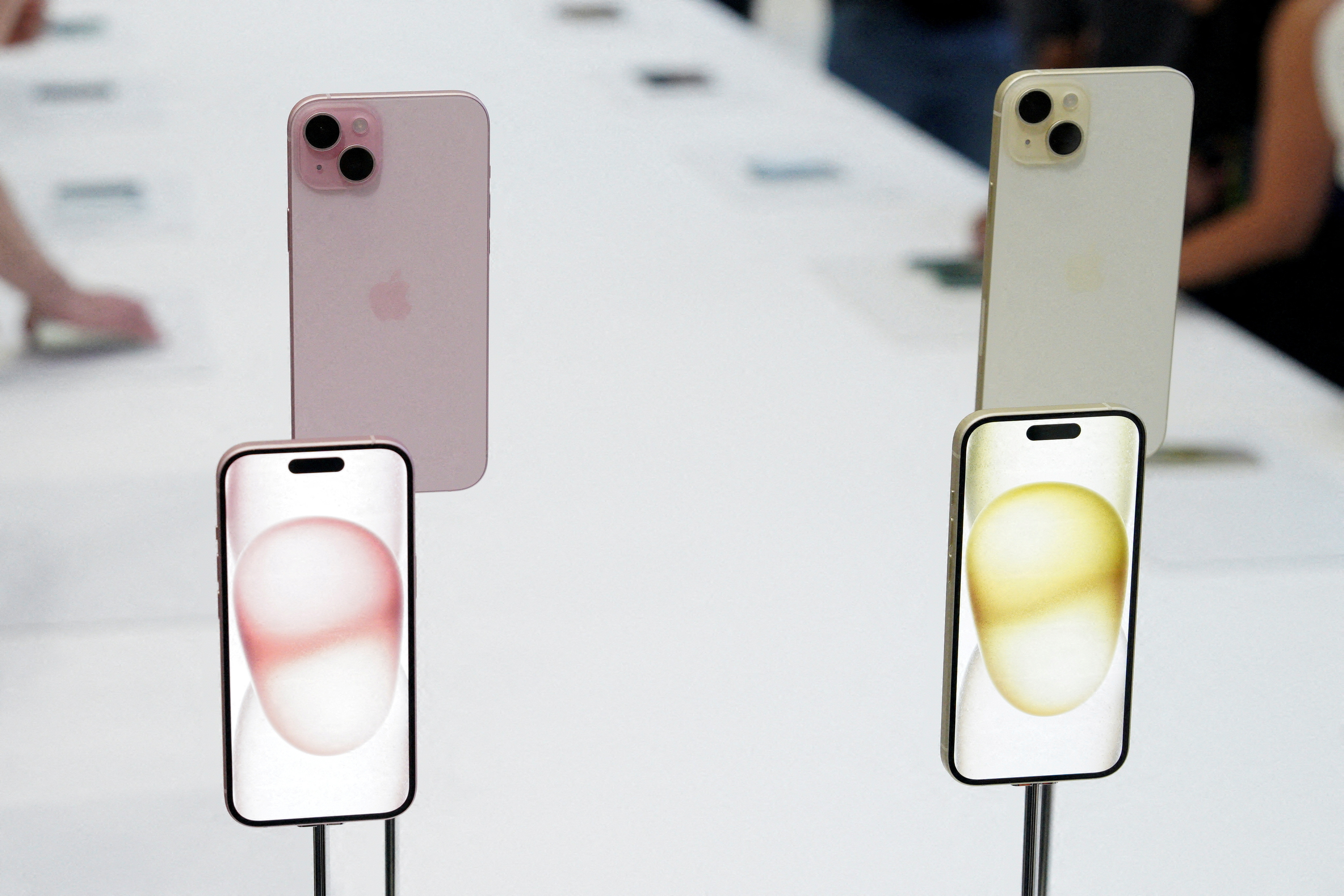 Apple's iPhone 15 and iPhone 15 Plus products on display