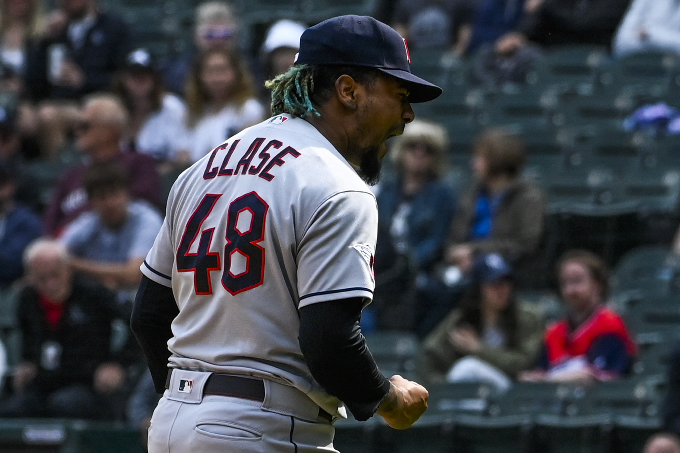 Chicago White Sox fall short in bid for 1st series sweep of the season,  falling 3-1 to the Cleveland Guardians, National Sports