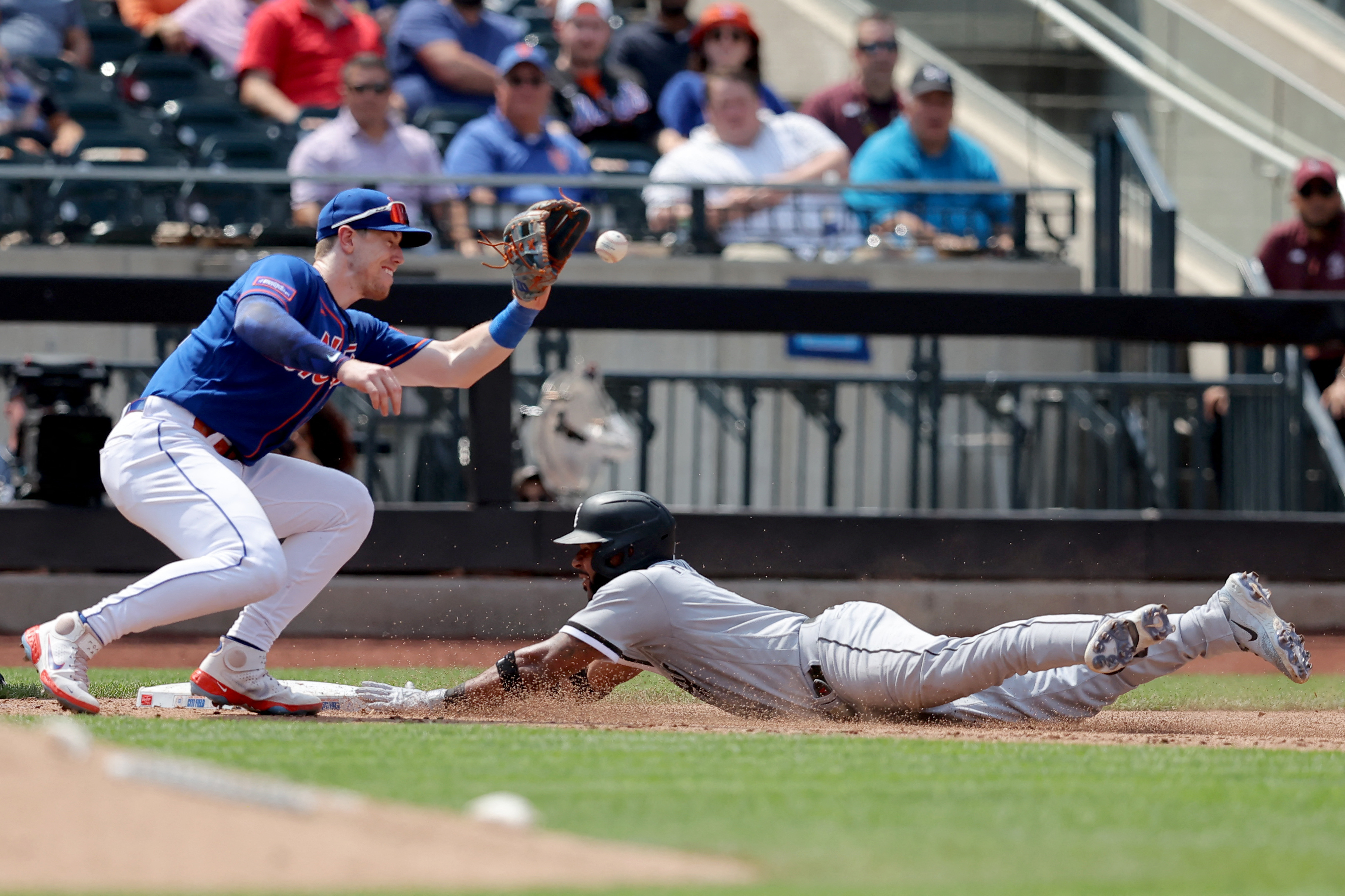 Mets pull out victory after late White Sox rally