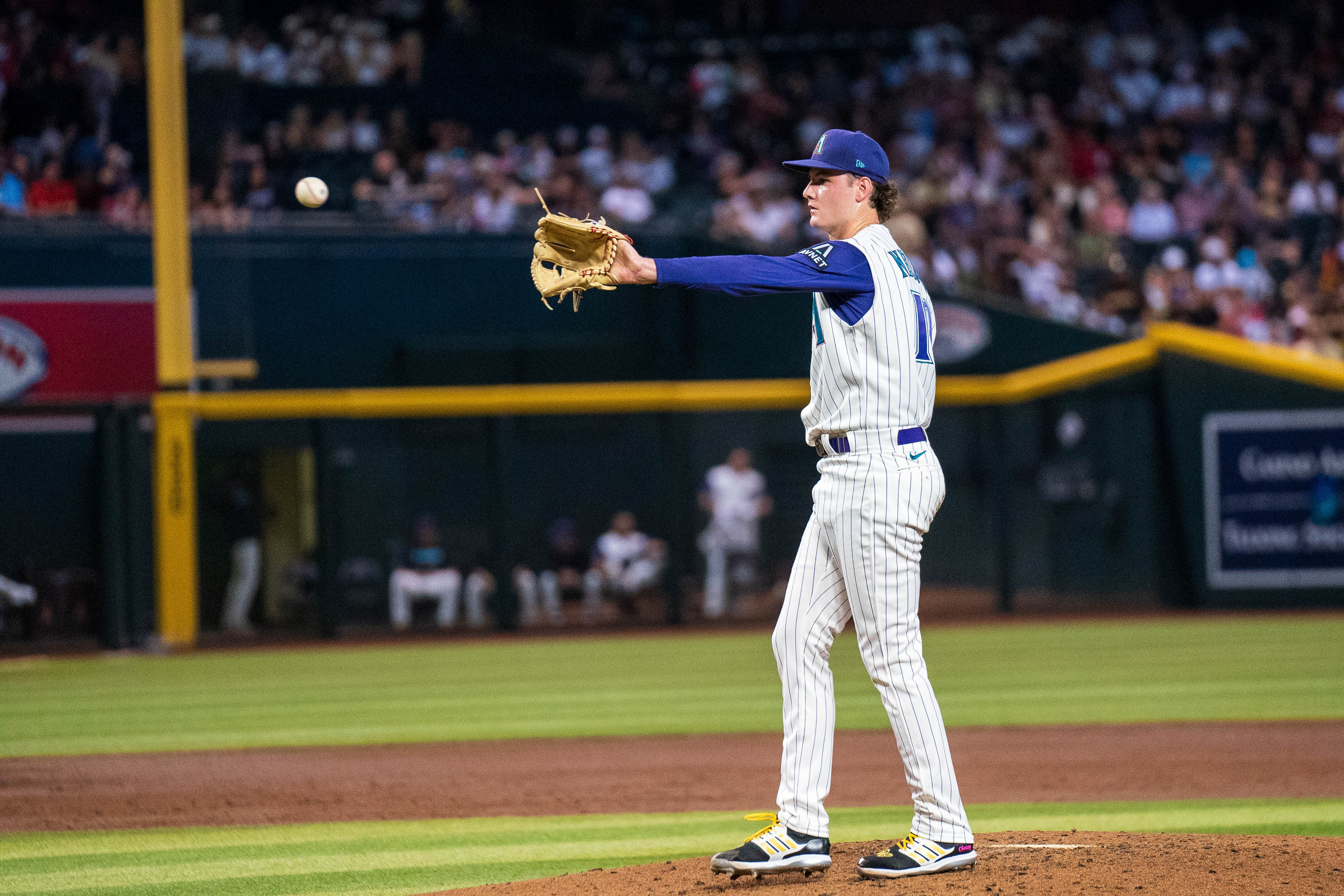 Blake Snell, Xander Bogaerts lead Padres over Diamondbacks