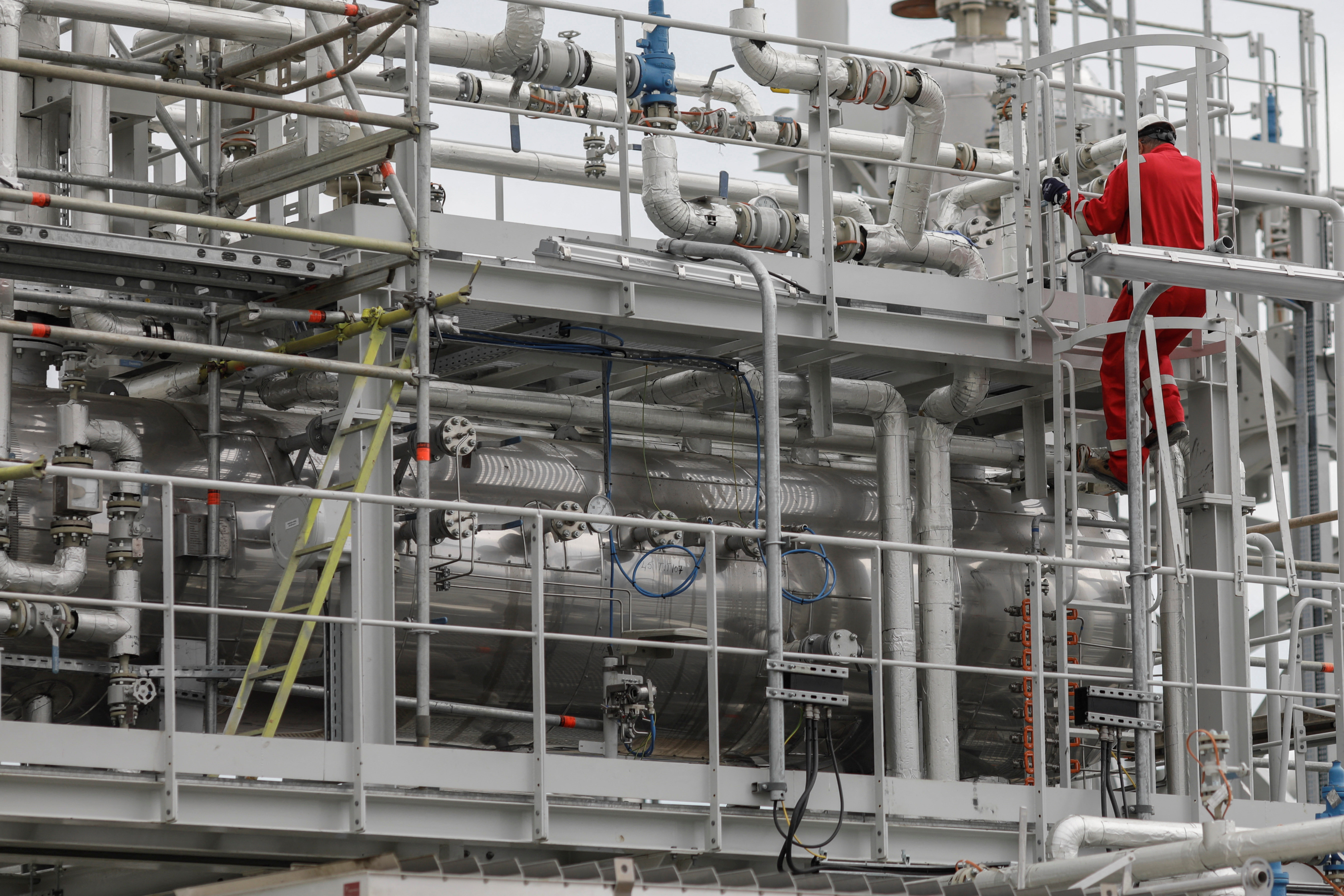 BSOG launches Romanian offshore gas platform amid risks from Ukraine war