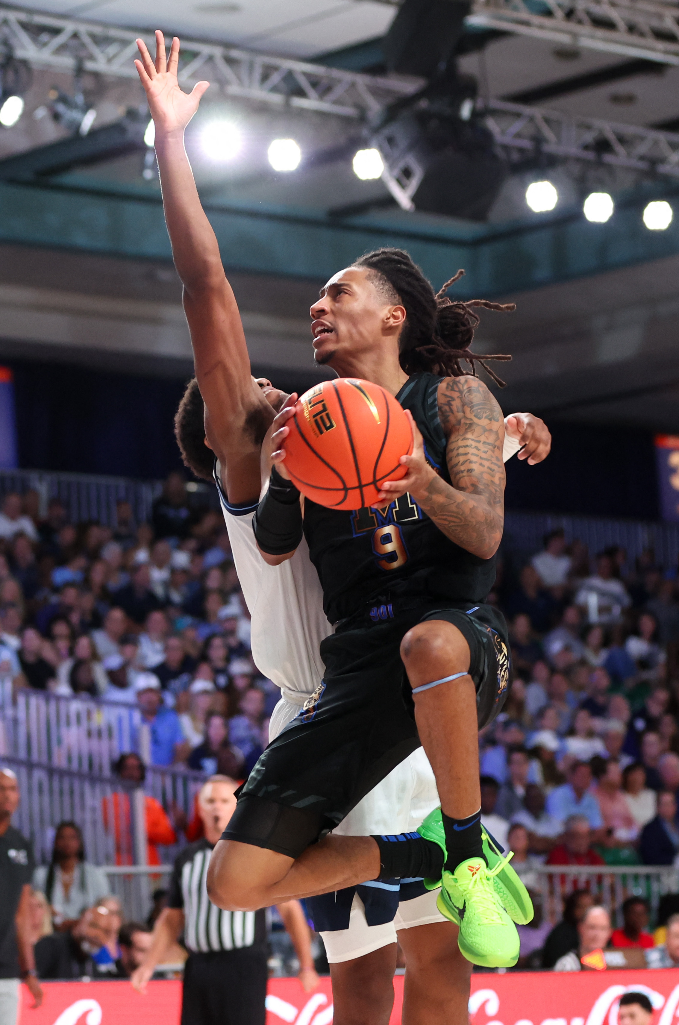 Villanova Topples Memphis, Wins Battle 4 Atlantis Title | Reuters