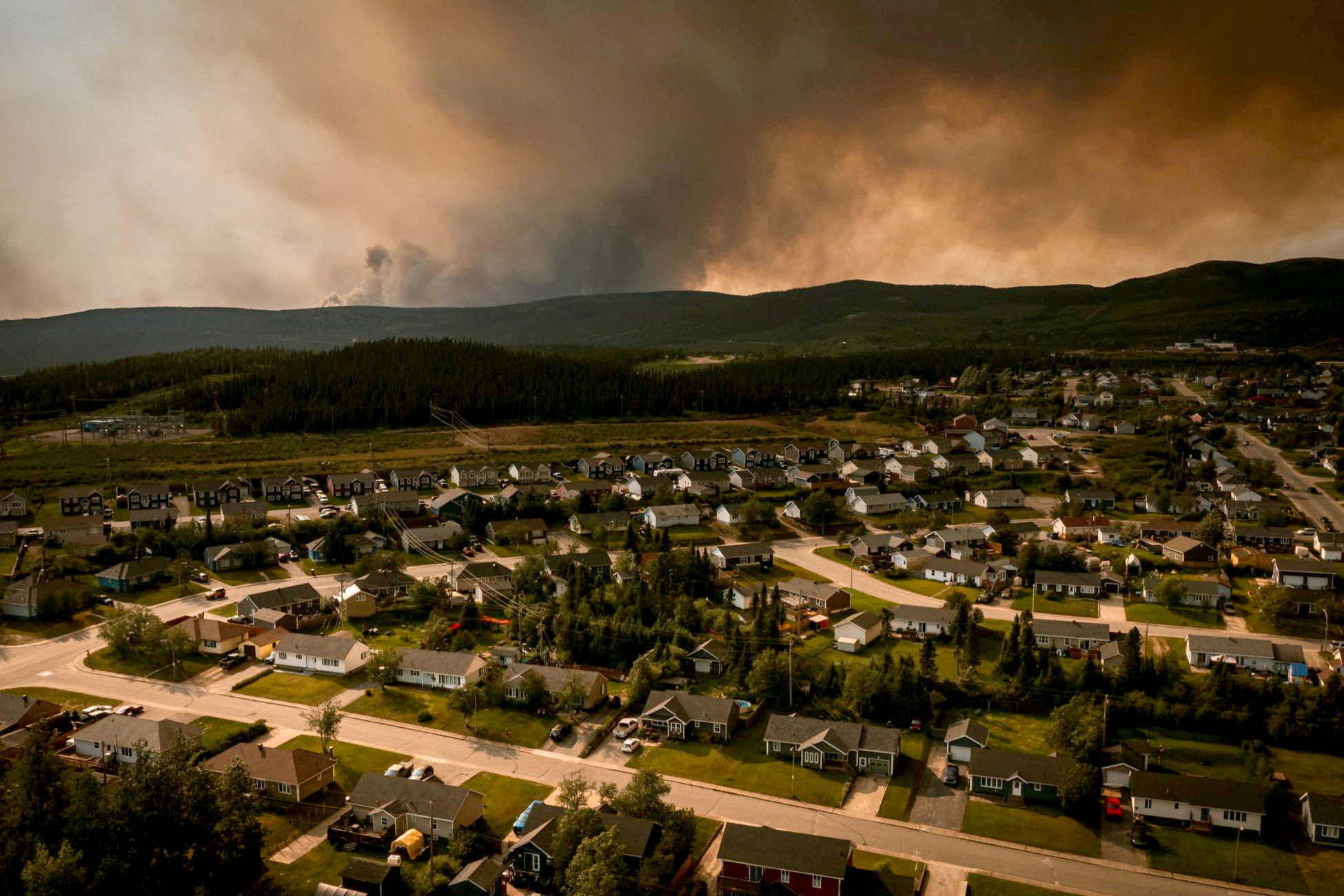 Residents Of Eastern Canadian Community Menaced By Wildfire Can Return