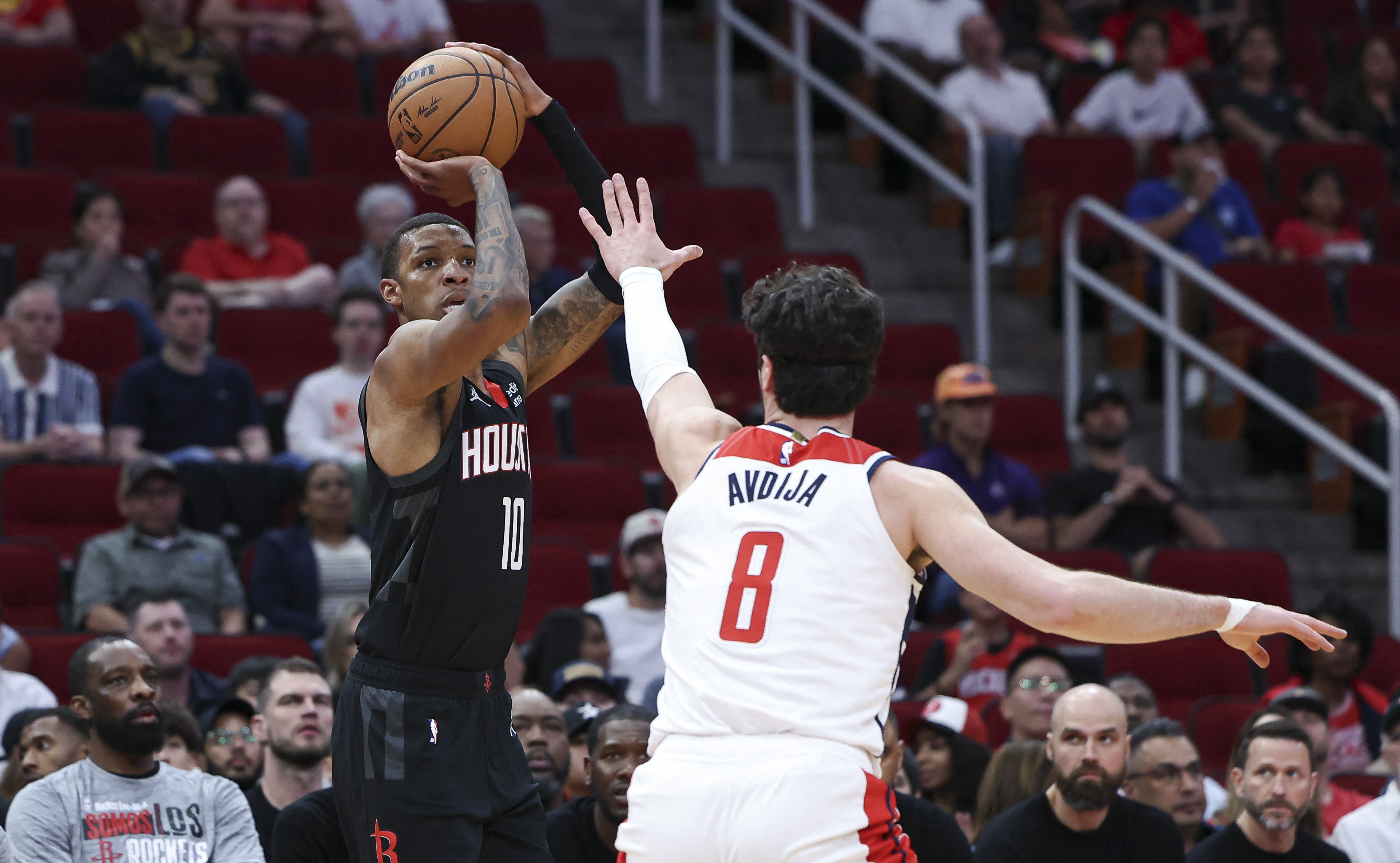 Rockets drill Wizards for 6th win in 7 games | Reuters