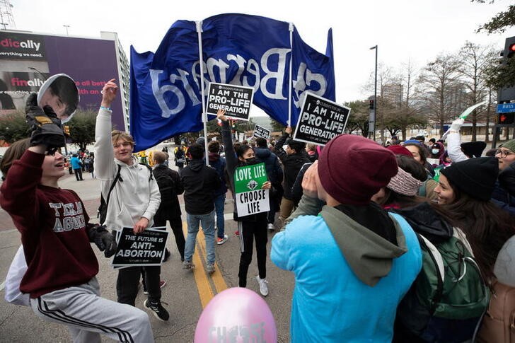 March for life held as Texas abortion debate rages