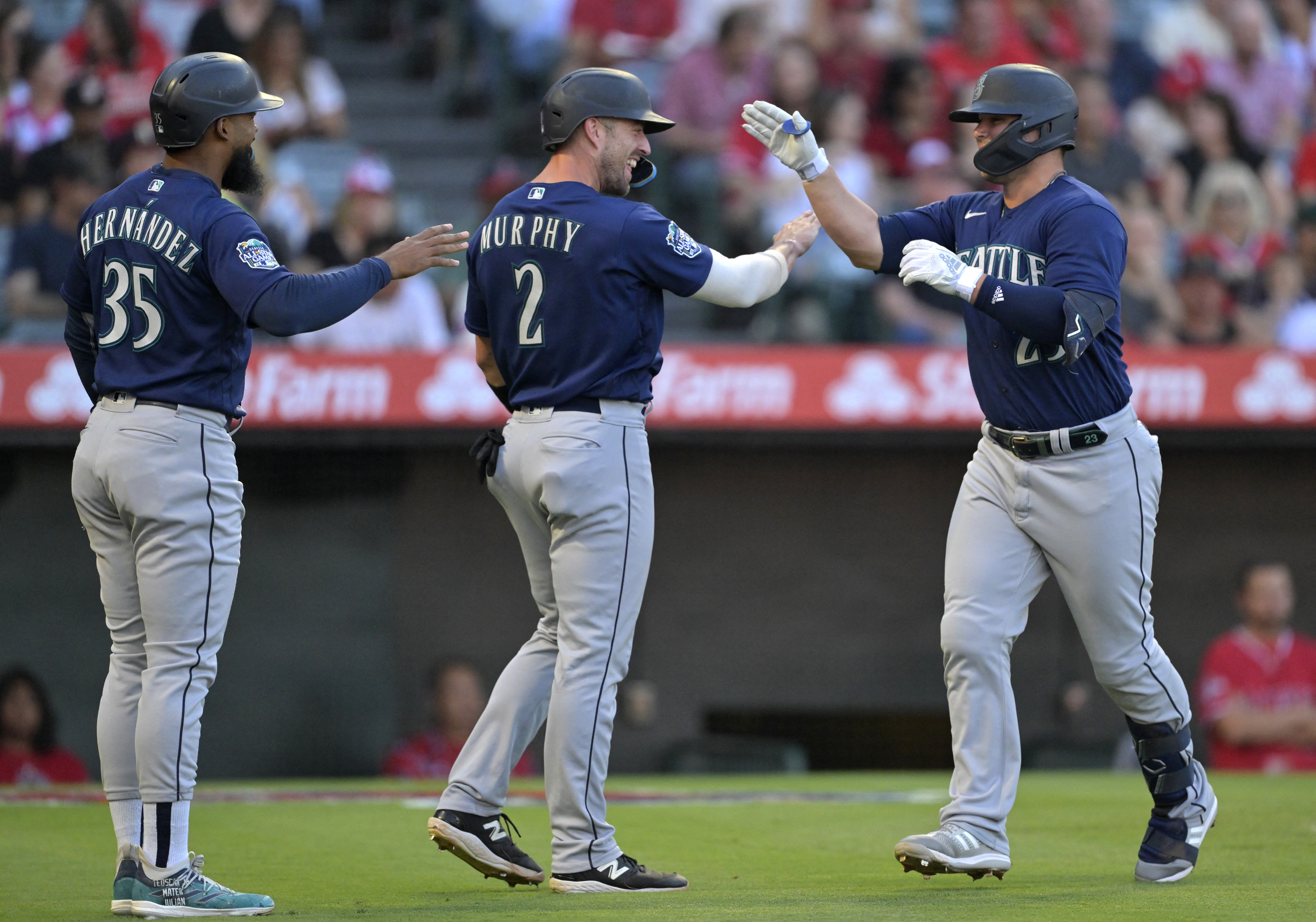 Would the Yankees settle for Mike Moustakas as an infield solution