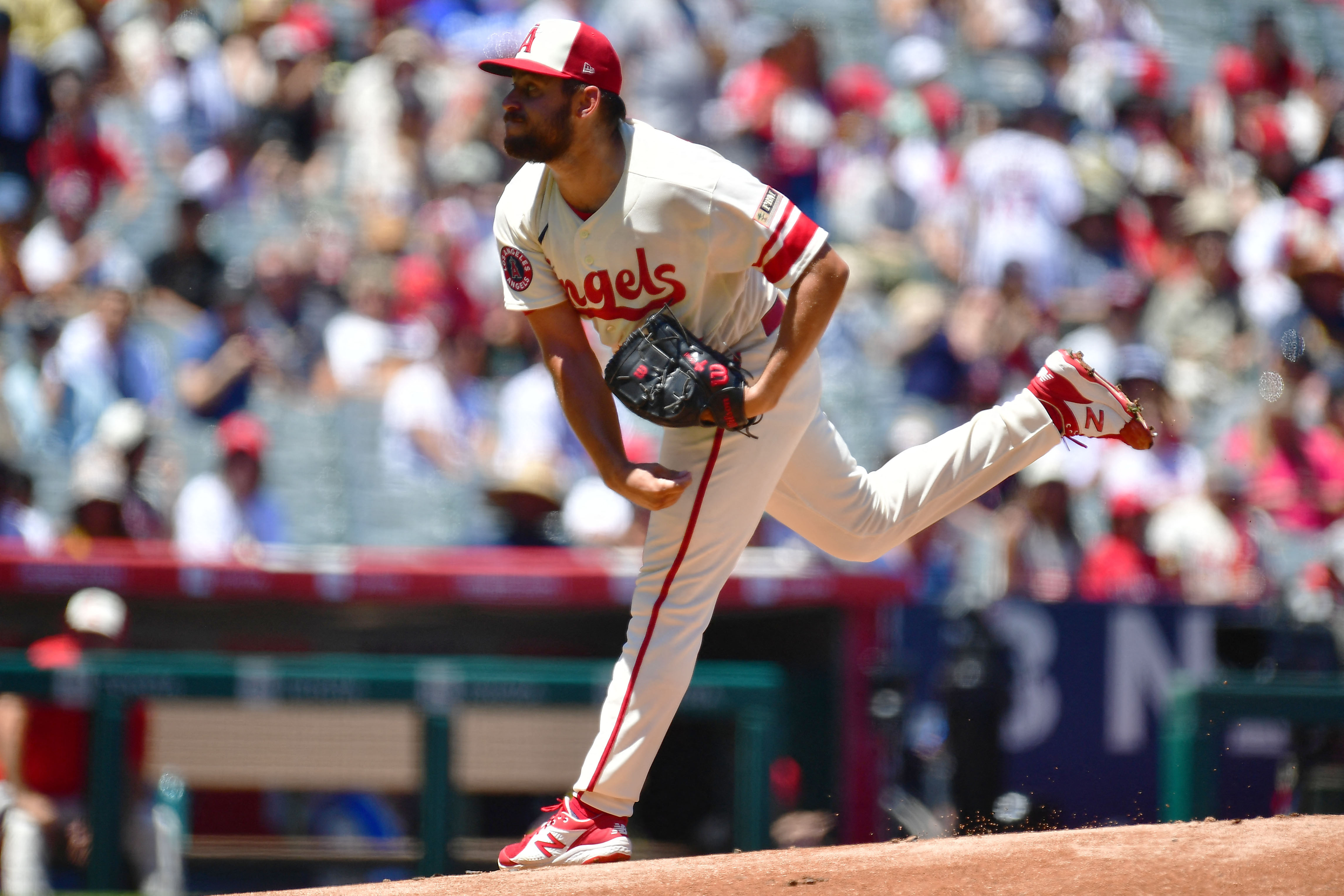 Eugenio Suárez delivers in 10th inning, Mariners sweep Angels with