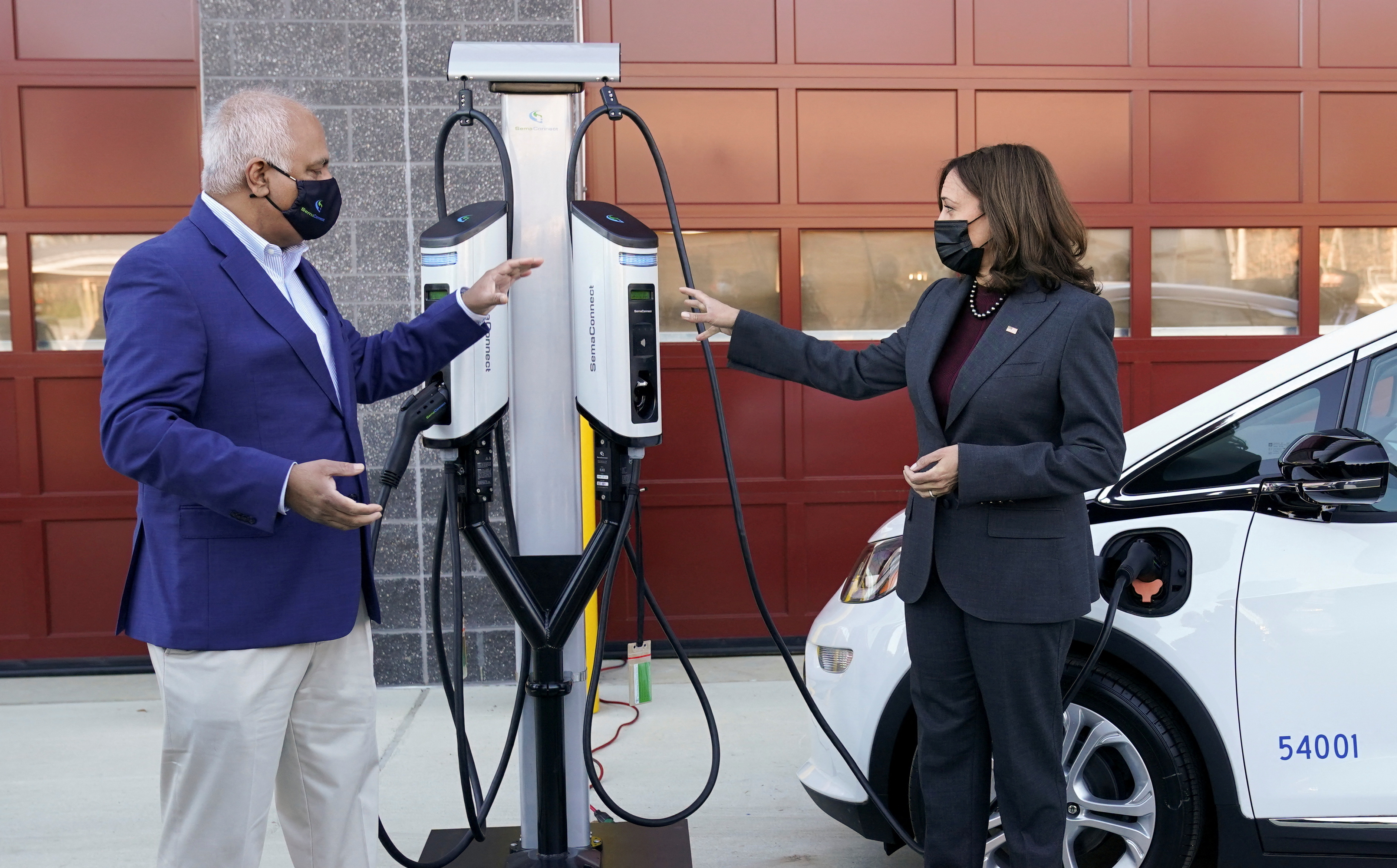 U.S. Vice President Harris announces electric vehicle charging action plan in Maryland