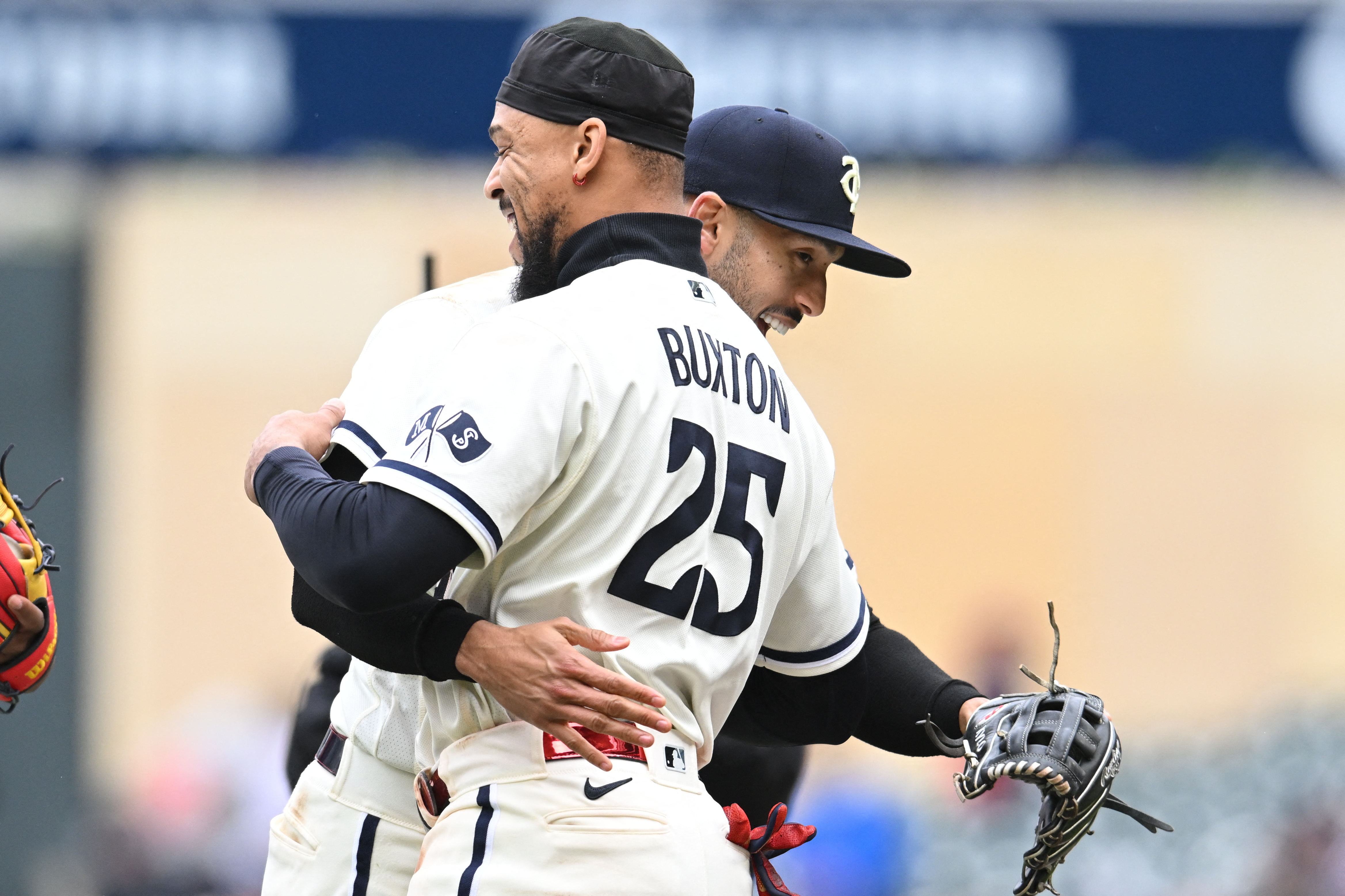 Buxton homer, Gray's 6 innings push Twins over Royals 8-4