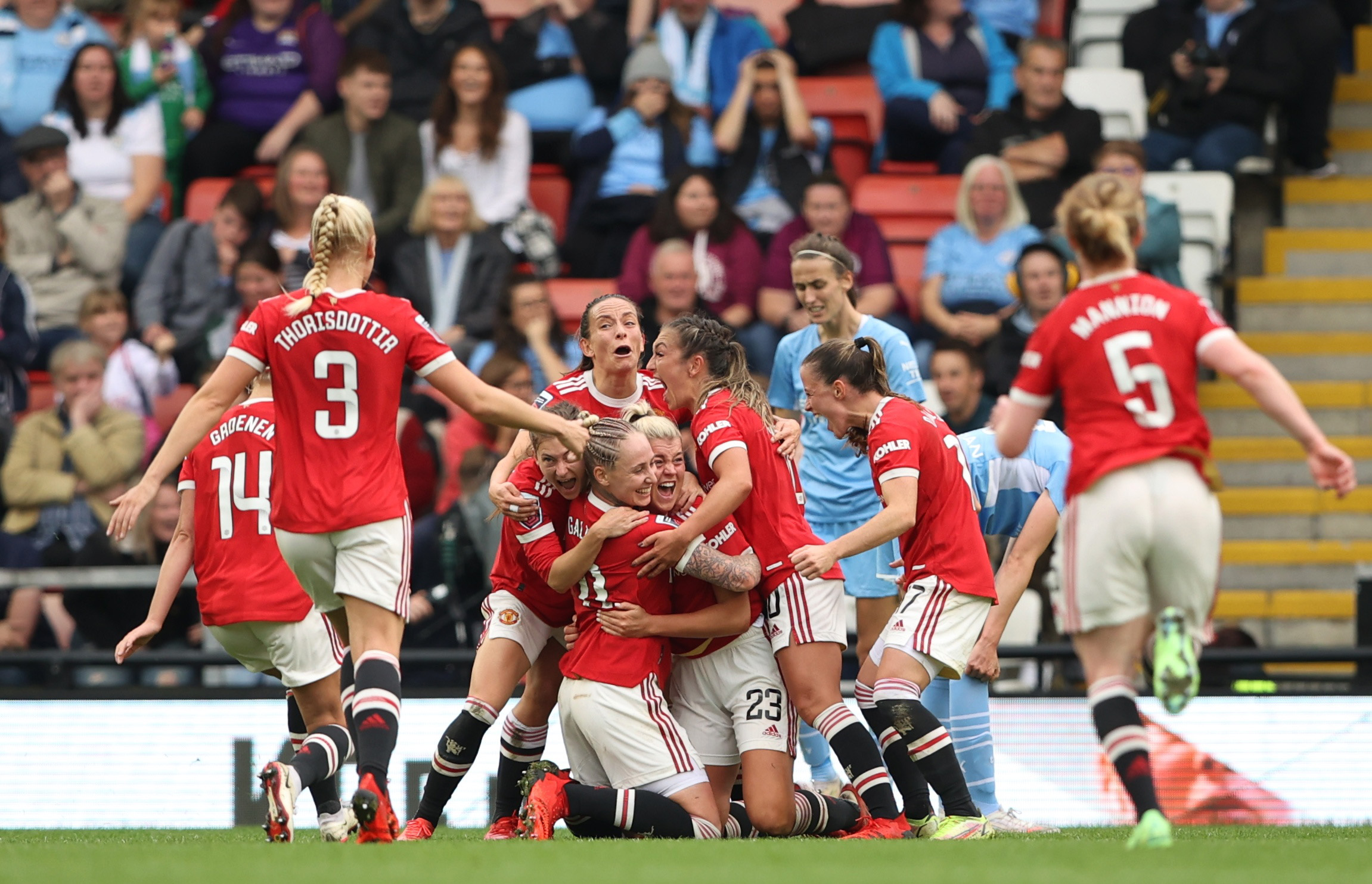 Manchester United held to 2-2 draw by Manchester City in WSL derby | Reuters