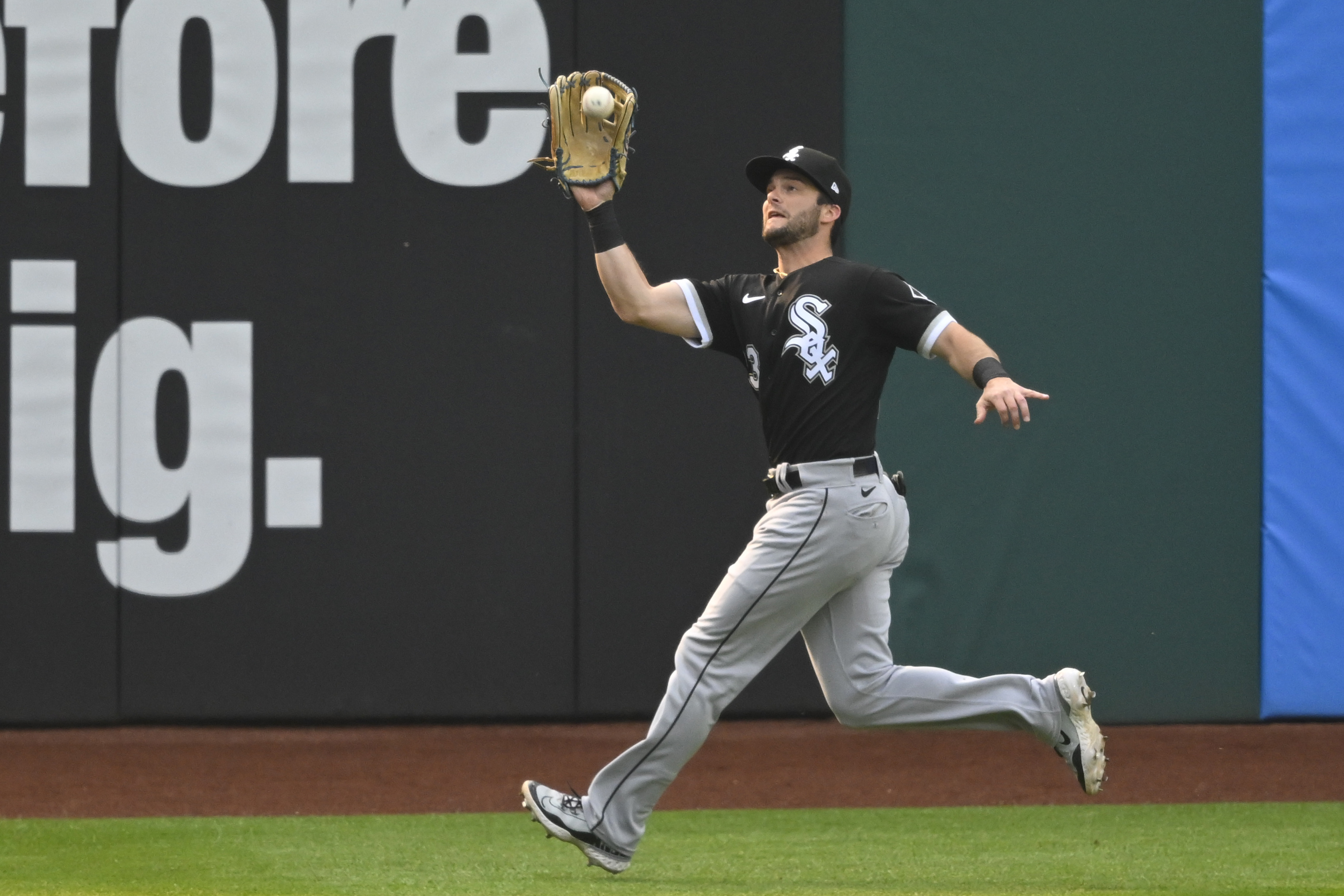 Zunino hits 2-run homer, Gaddis gets 1st win, Guardians beat White Sox 3-0  to end slide - NBC Sports