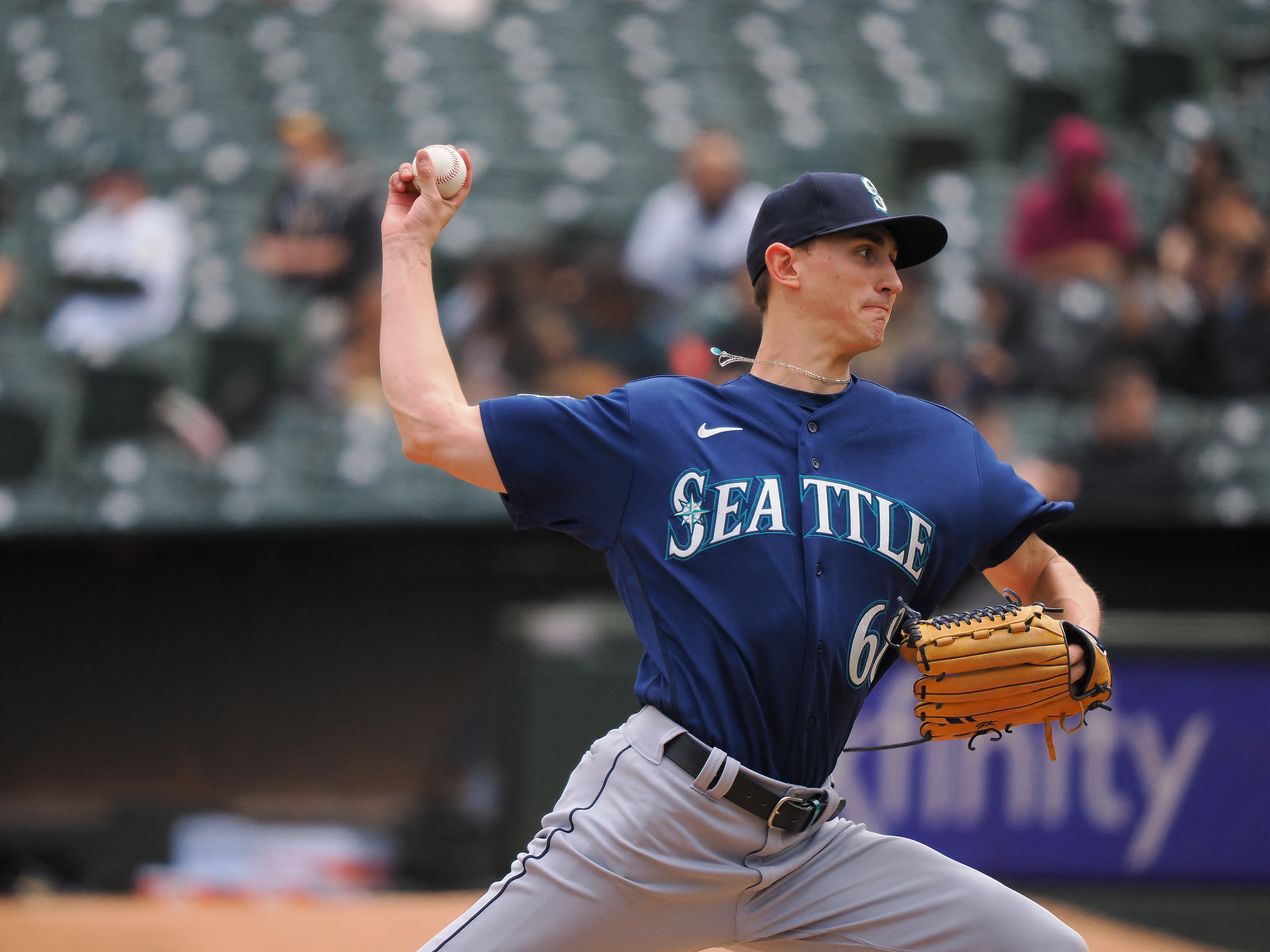 Mariners close out August with 21 wins after rallying past Oakland for 5-4  victory - ABC7 San Francisco