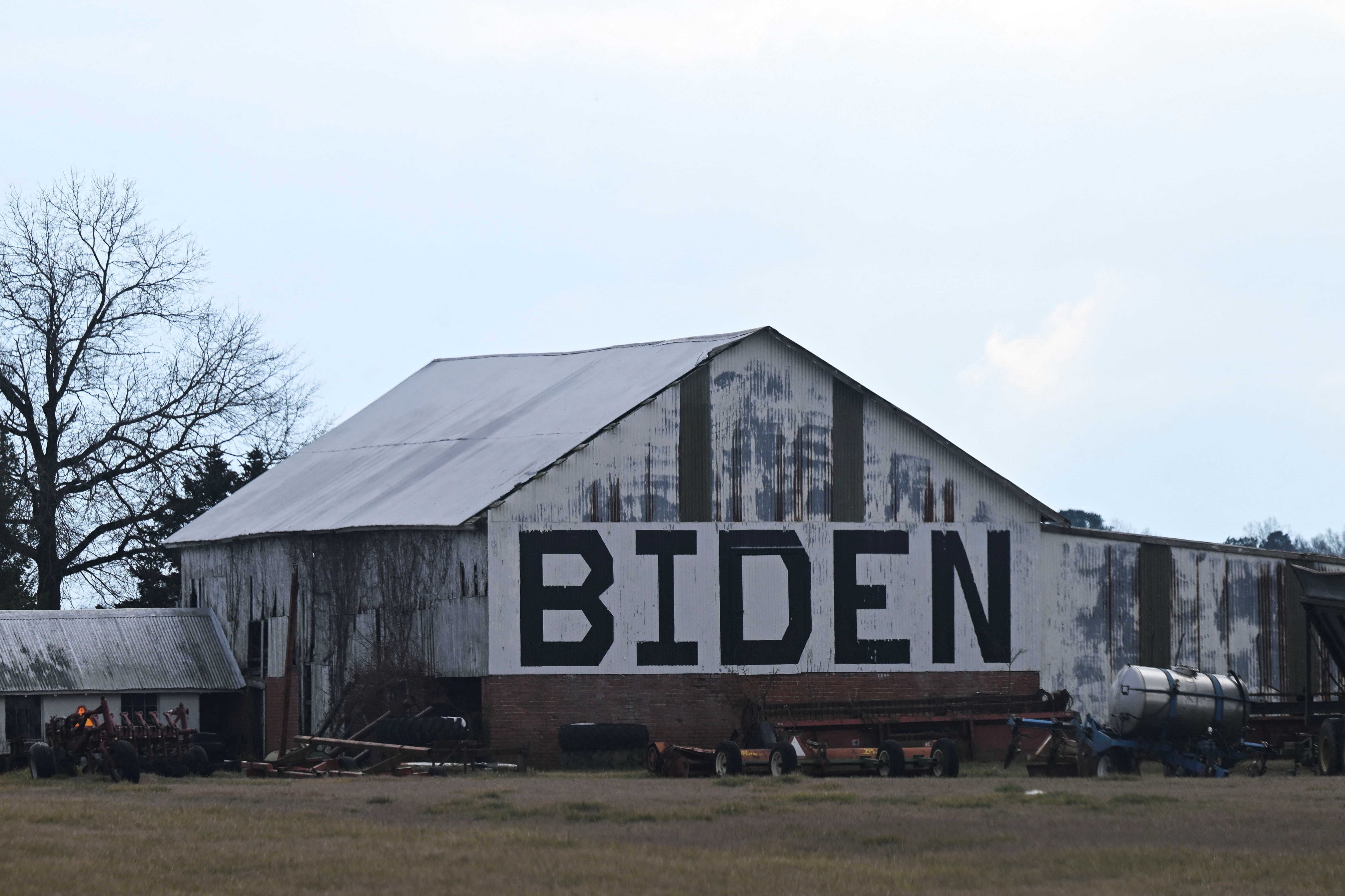 FBI searches beach house of U.S. President Joe Biden
