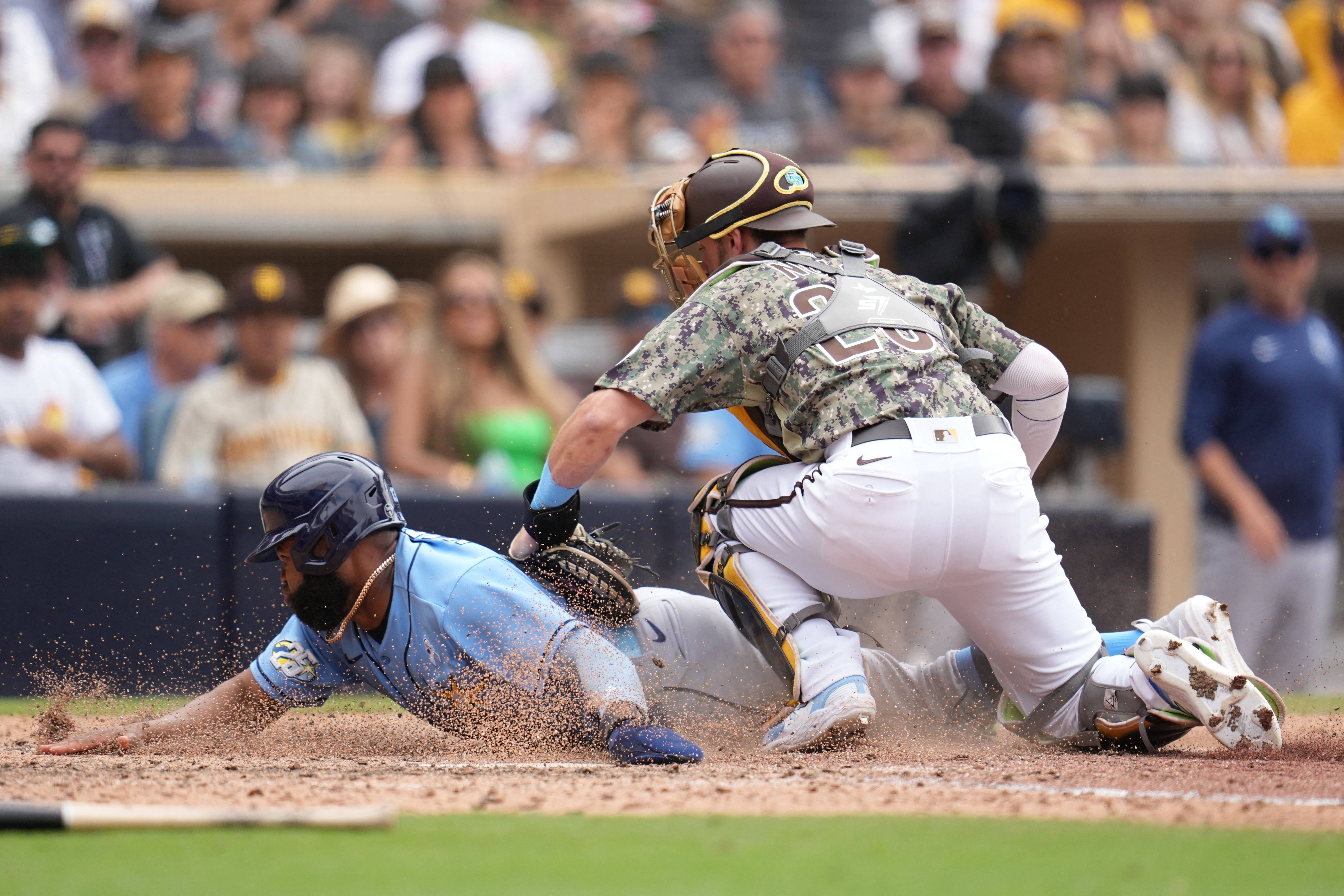 Padres knock off mistake-prone Rays