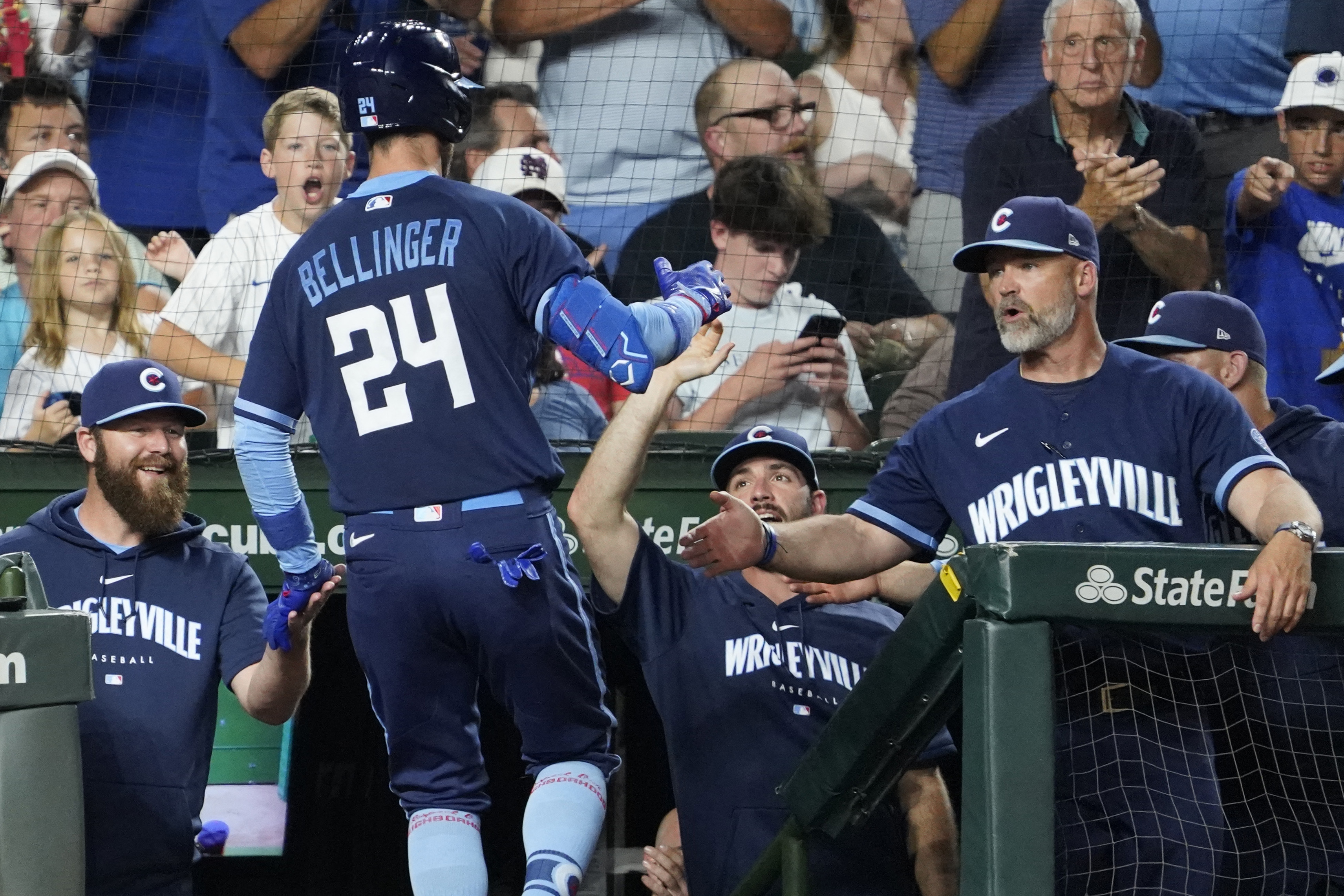 Cody Bellinger Wrigleyville Uni Hr Celebration Slide - Marquee