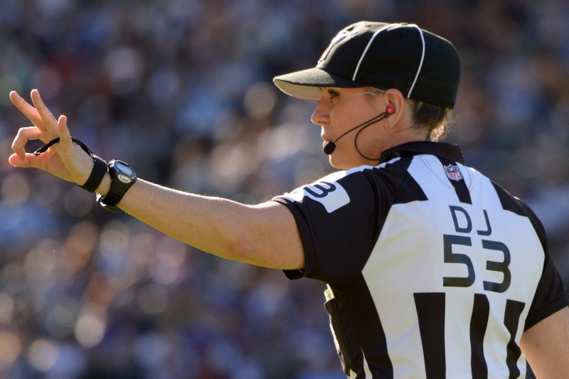 Sarah Thomas to be first woman to officiate Super Bowl | Reuters