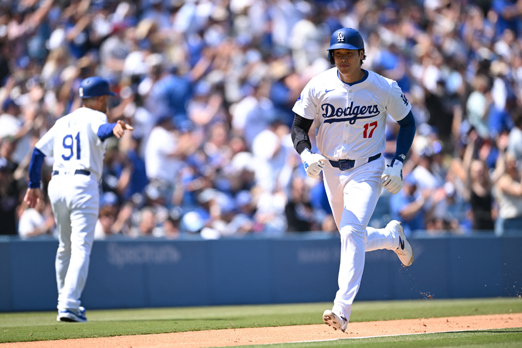 Shohei Ohtani sets record, Dodgers annihilate Mets | Reuters