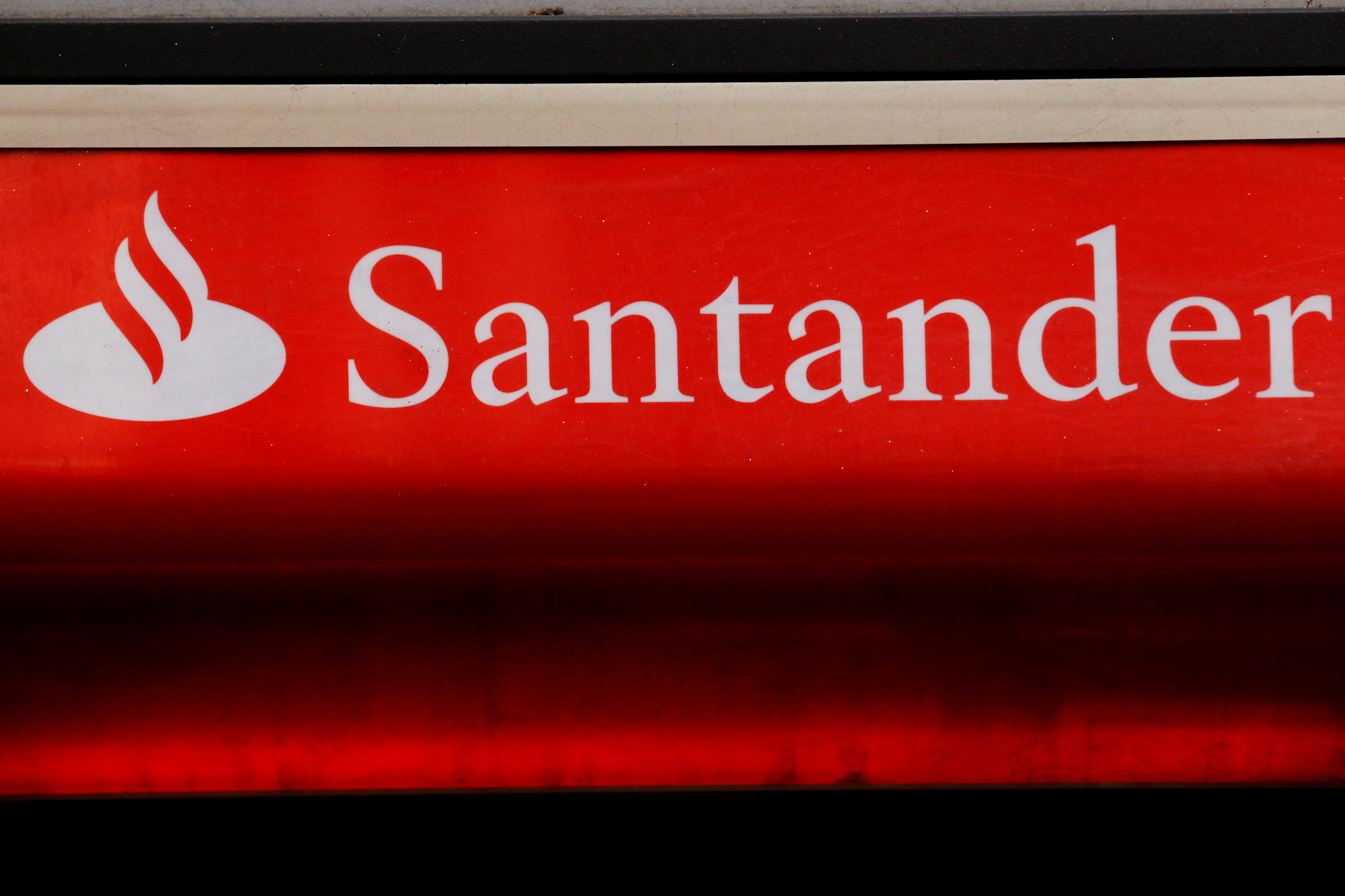Santander Says All Uk Services Working Again After Technical Difficulties Reuters