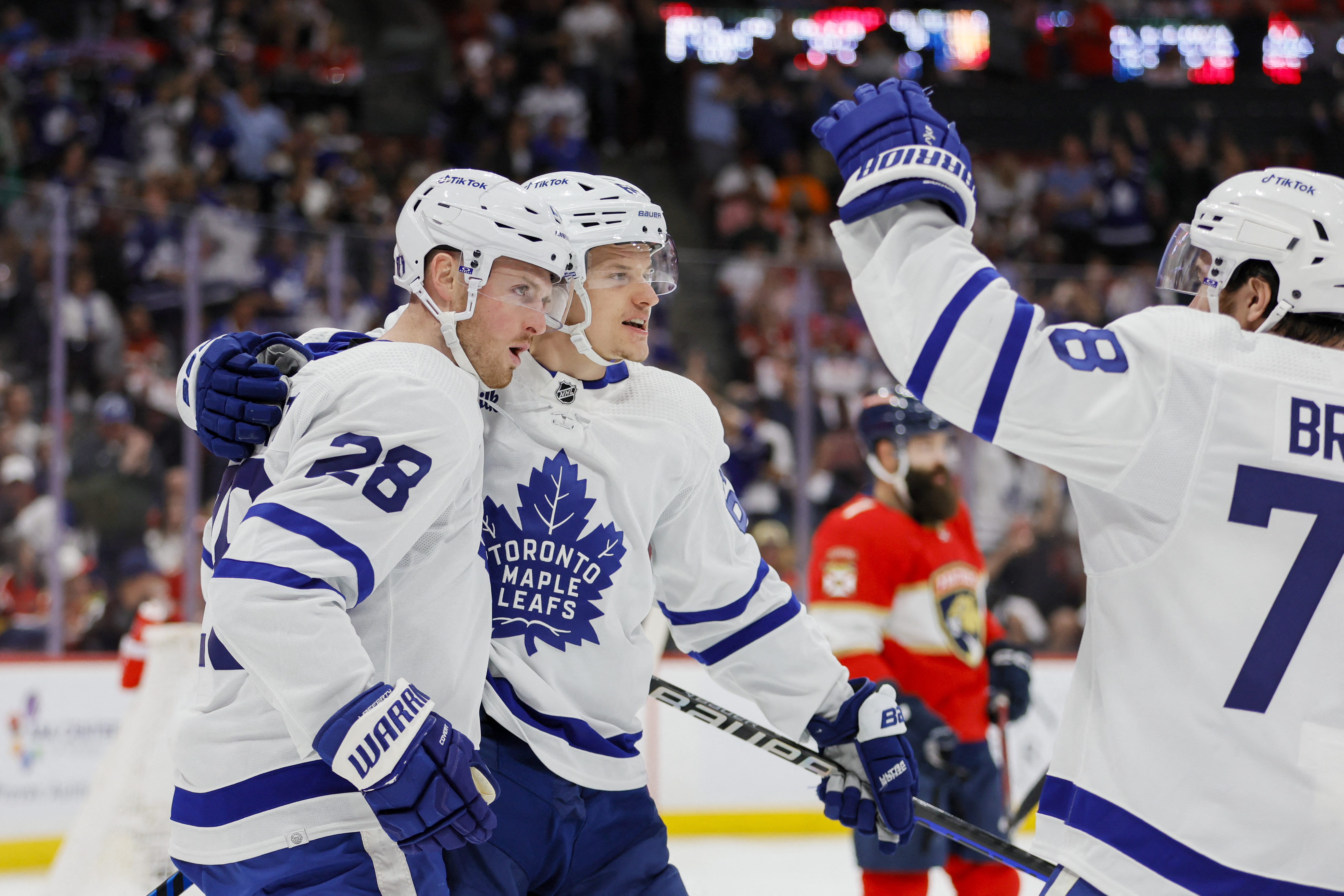 Panthers beat Maple Leafs in overtime to take 3-0 series lead