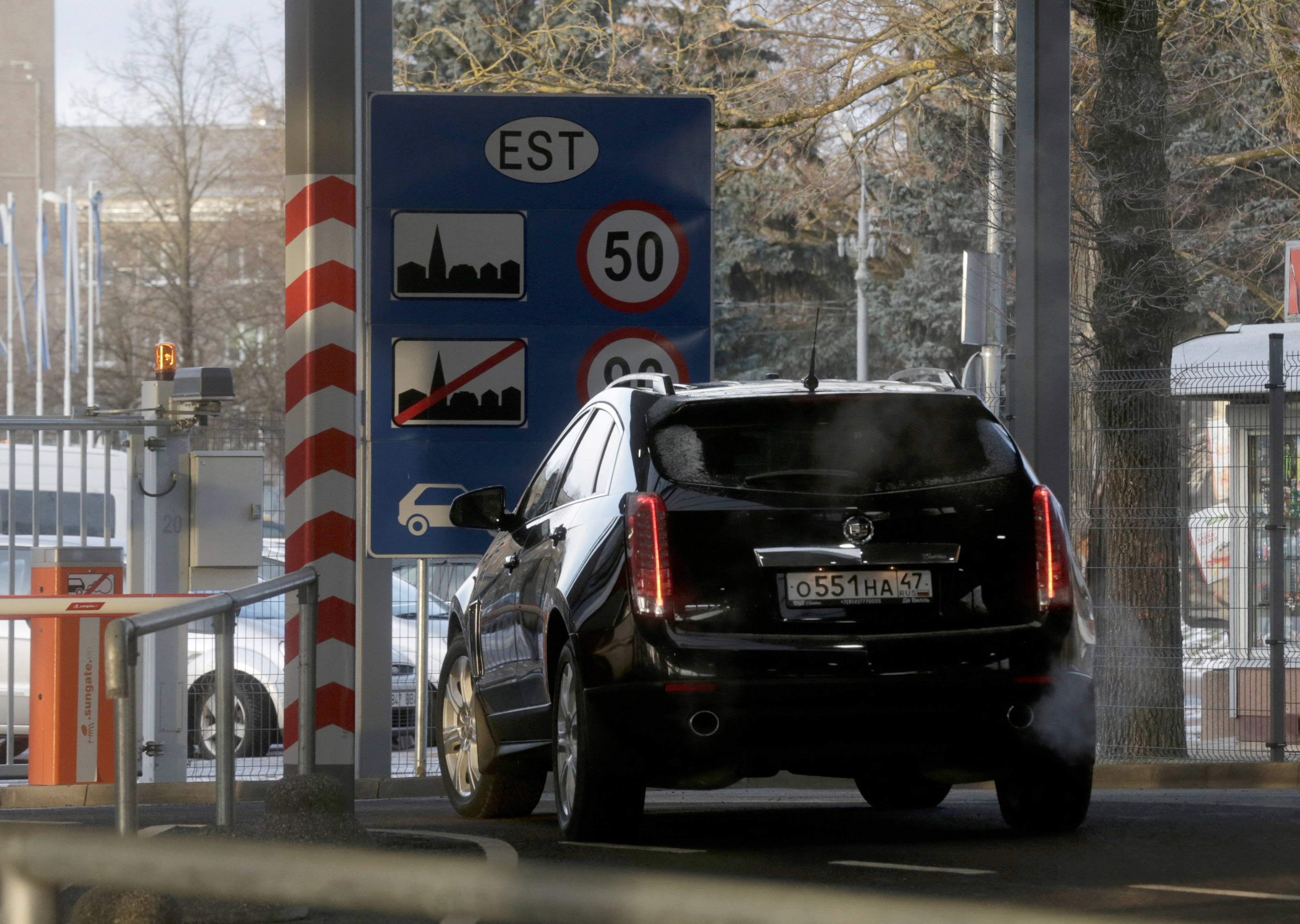 A car leaves the border crossing point with Russia in Narva