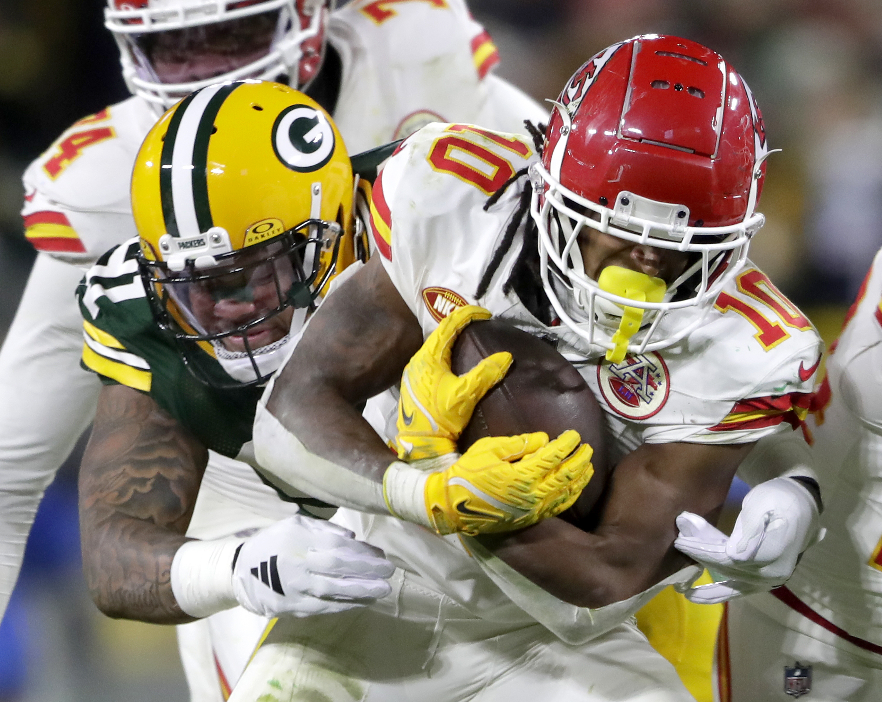 Jordan Love, Packers Hold Off Chiefs For 3rd Straight Win | Reuters