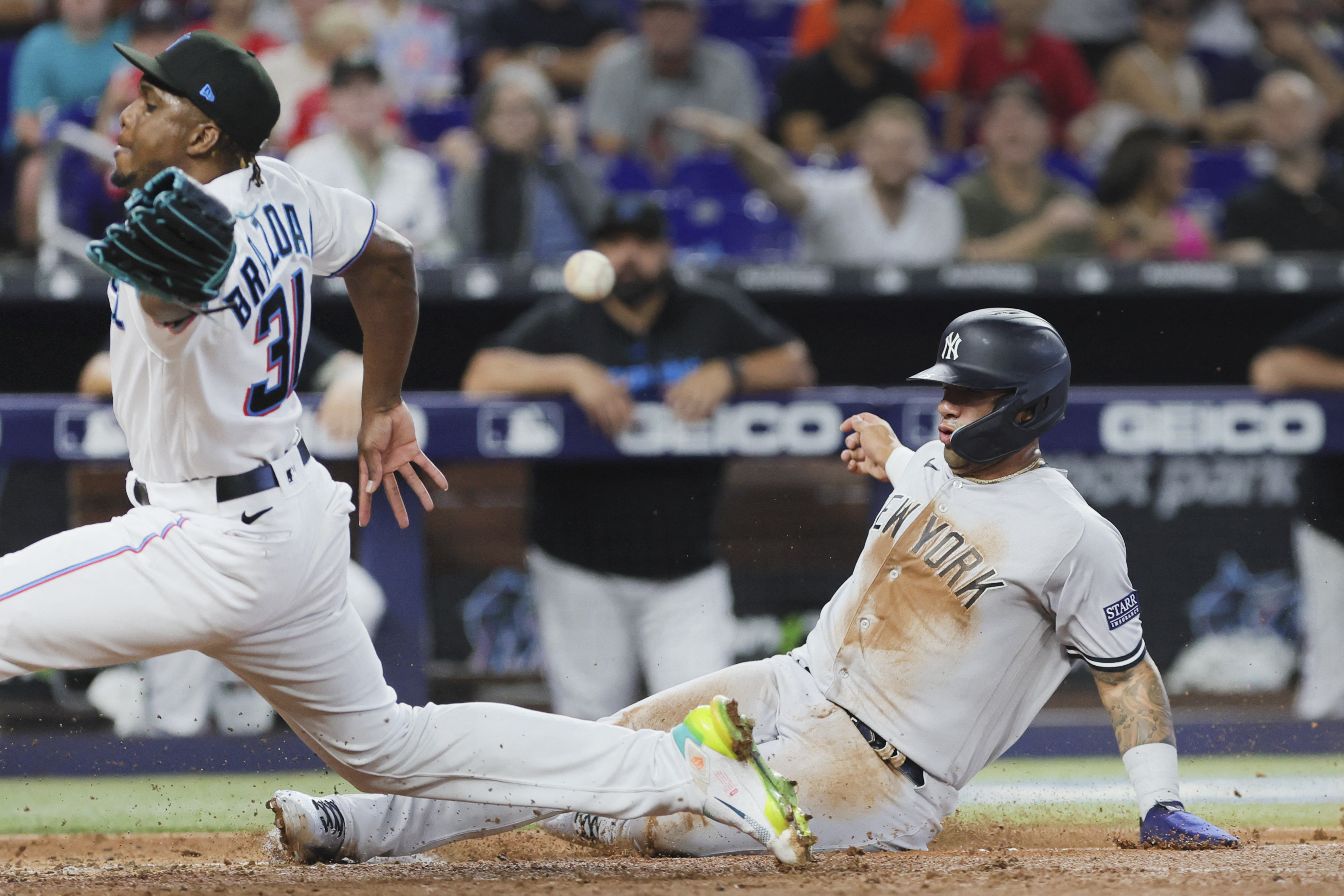 Marlins stun with 5 runs in 9th, beat Yankees 8-7 as Burger gets  game-ending hit – NBC 6 South Florida