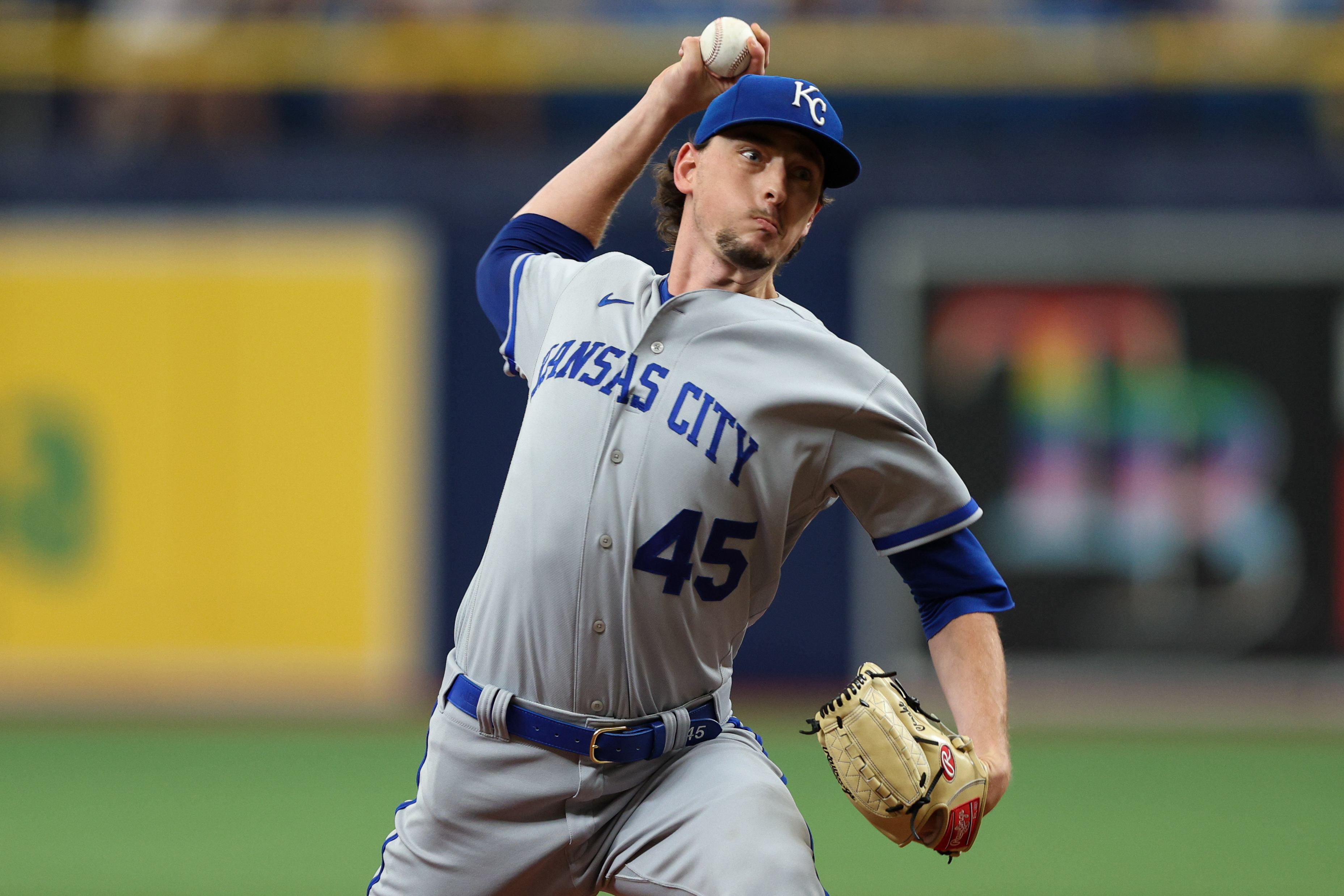 Tyler Glasnow's 12 Ks help Rays past Royals 3-1