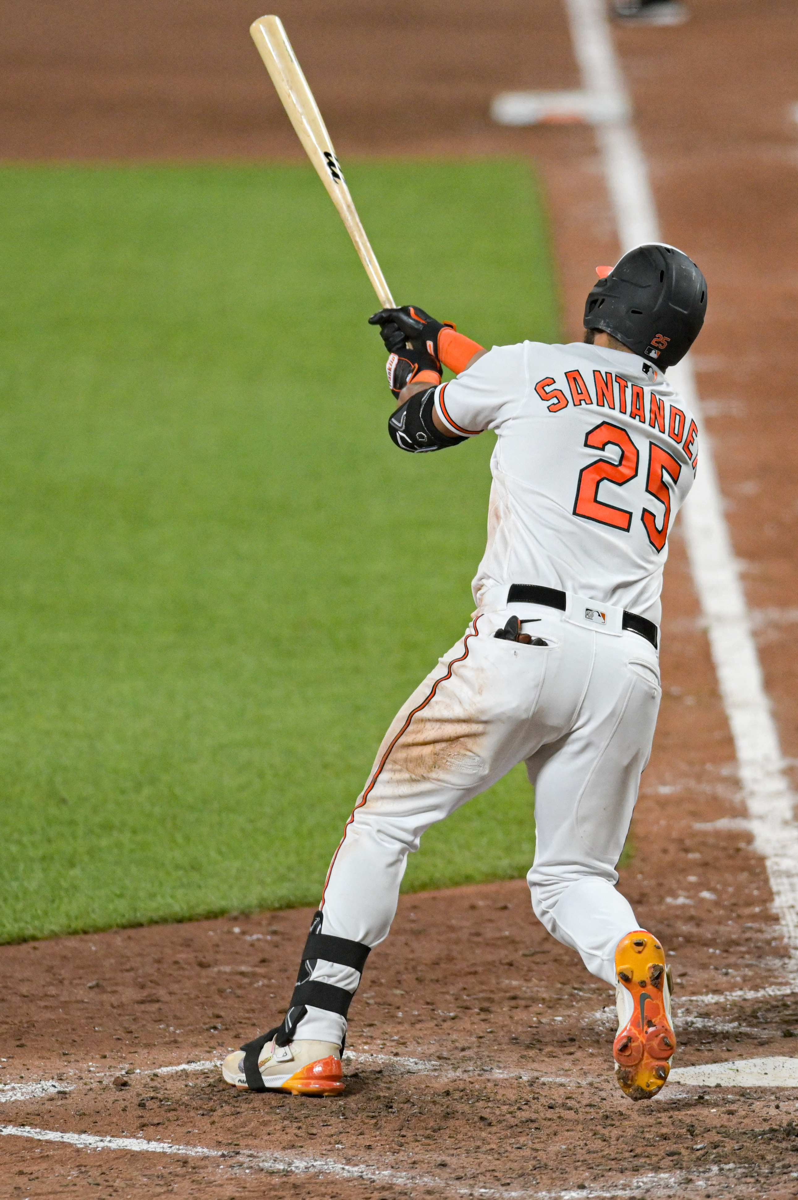 Baltimore, United States. 29th May, 2023. Cleveland Guardians first baseman Josh  Naylor (22) making contact with the pitch in the top of the third inning  against the Baltimore Orioles at Oriole Park