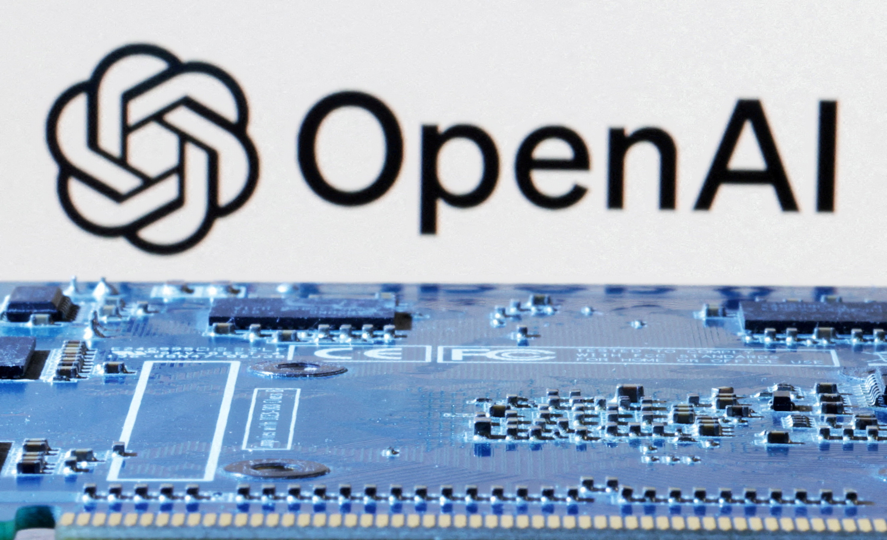 OpenAI unveils cheaper small AI model GPT-4o mini | Reuters