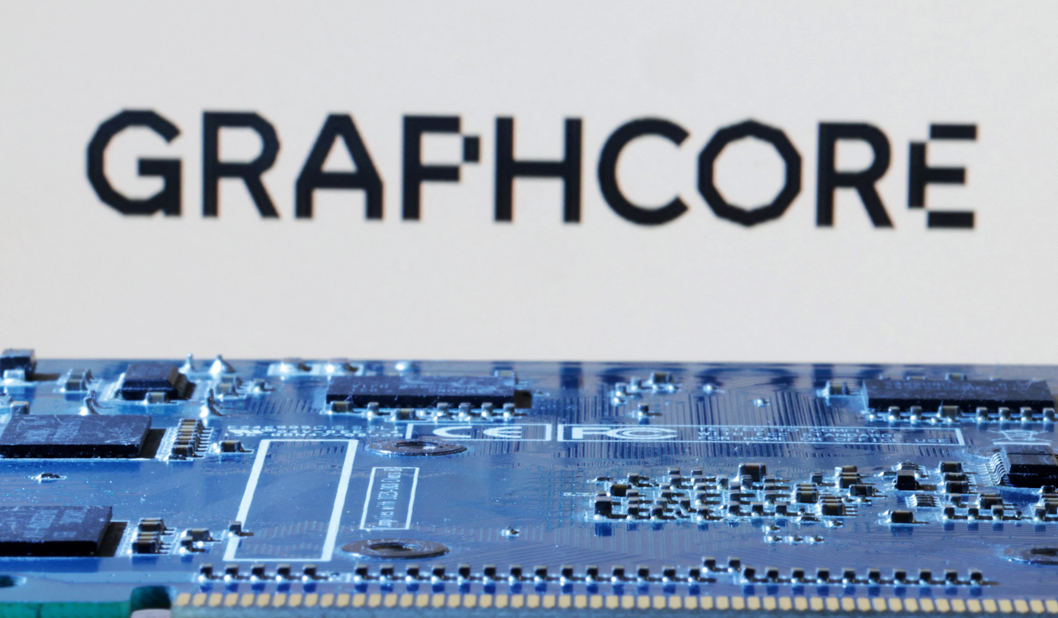 Japan's SoftBank acquires British AI chipmaker Graphcore | Reuters