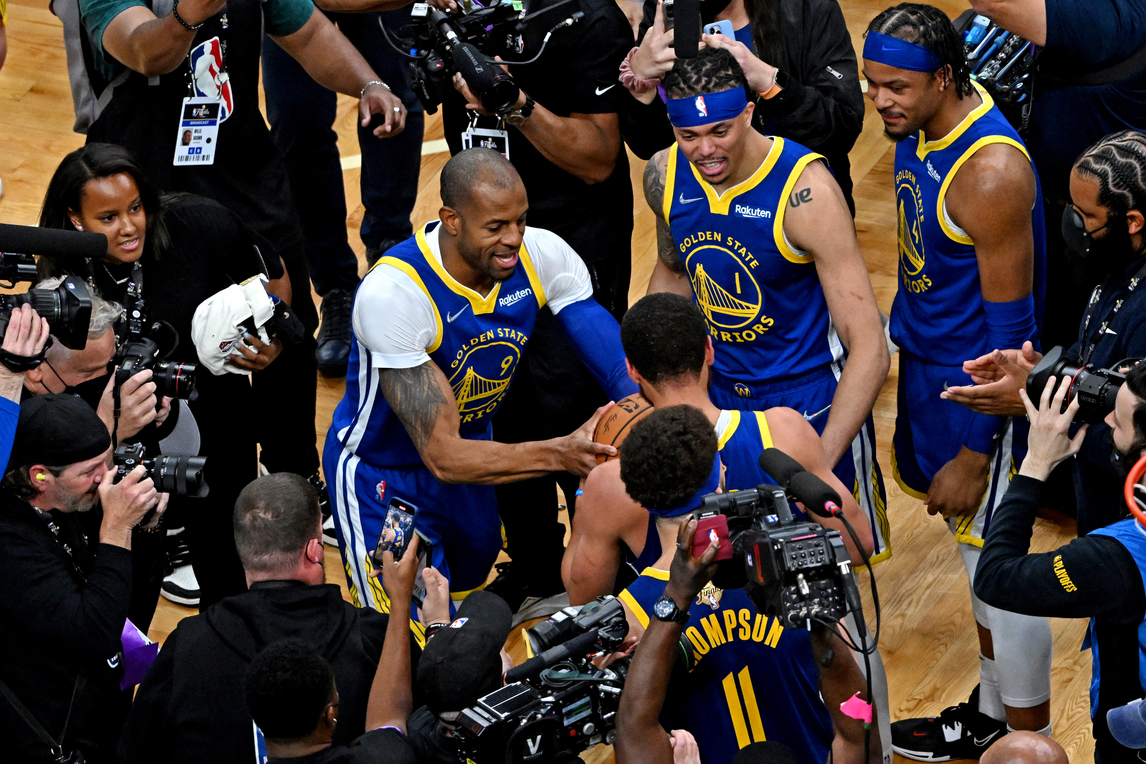 Warriors win 4th NBA title in 8 years - The Columbian