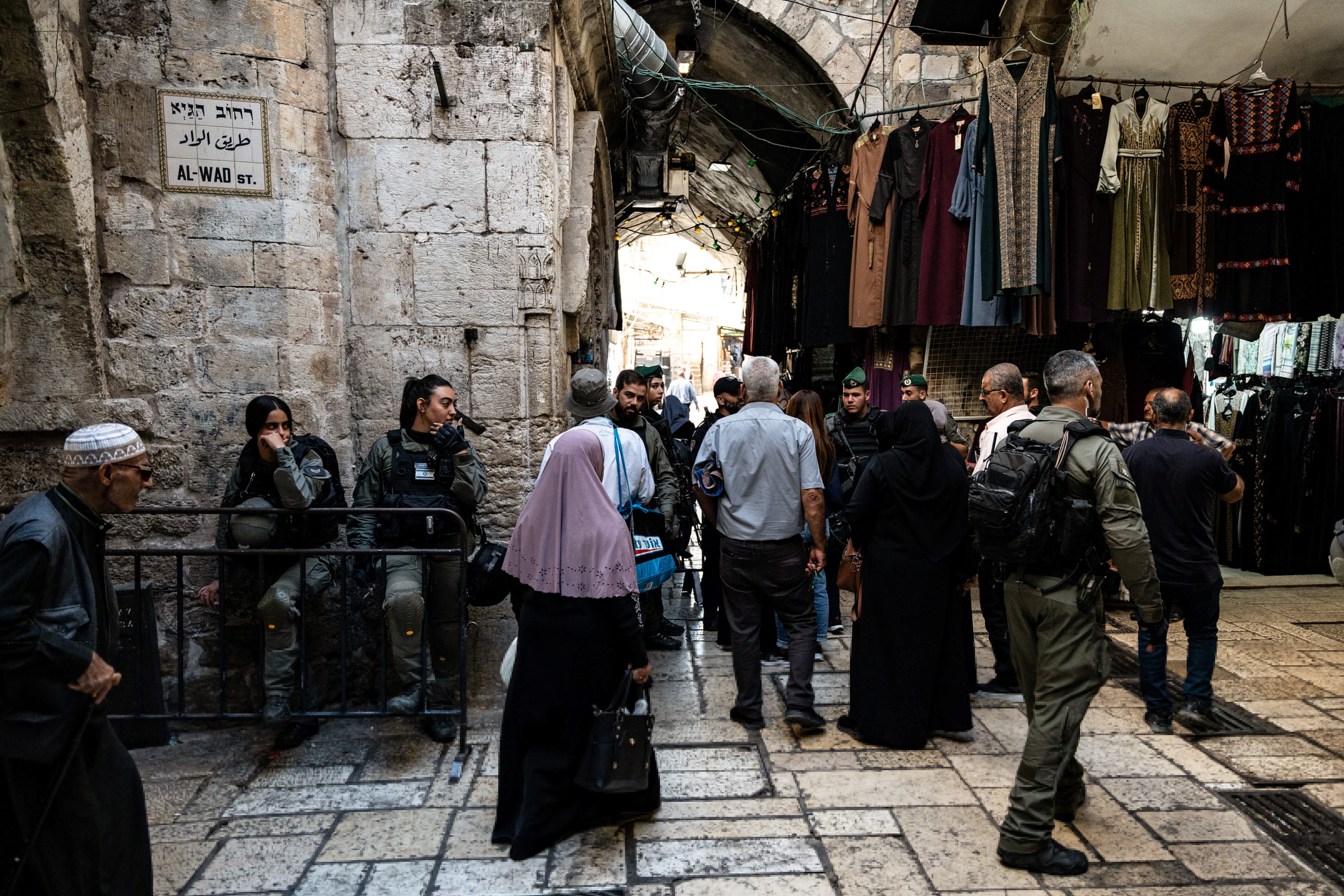 Ankete göre İsrail’deki Arap azınlık kendisini savaştaki ülkeye daha yakın hissediyor