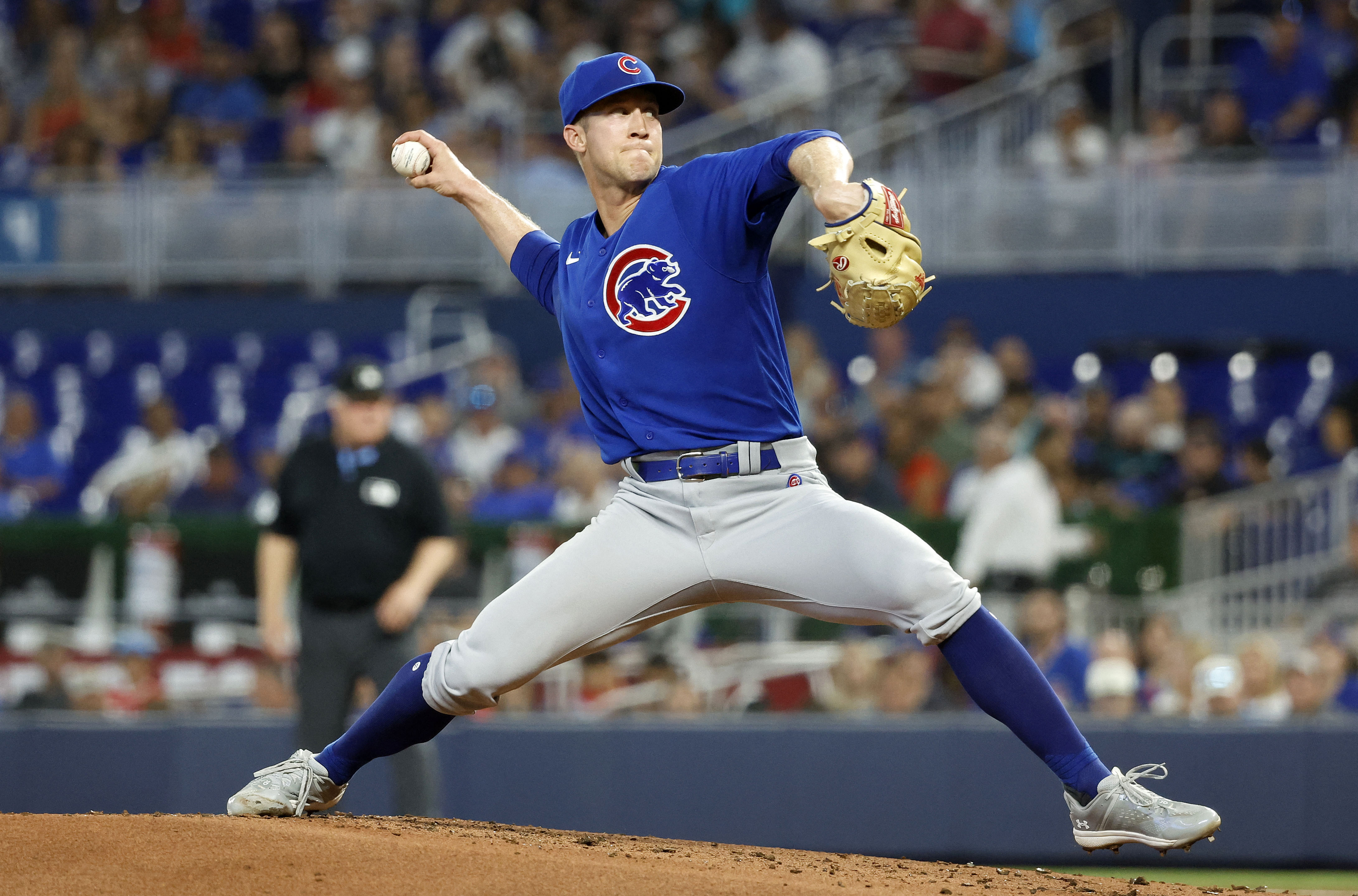 Marlins stay perfect in 1-run games, down Cubs 7-6