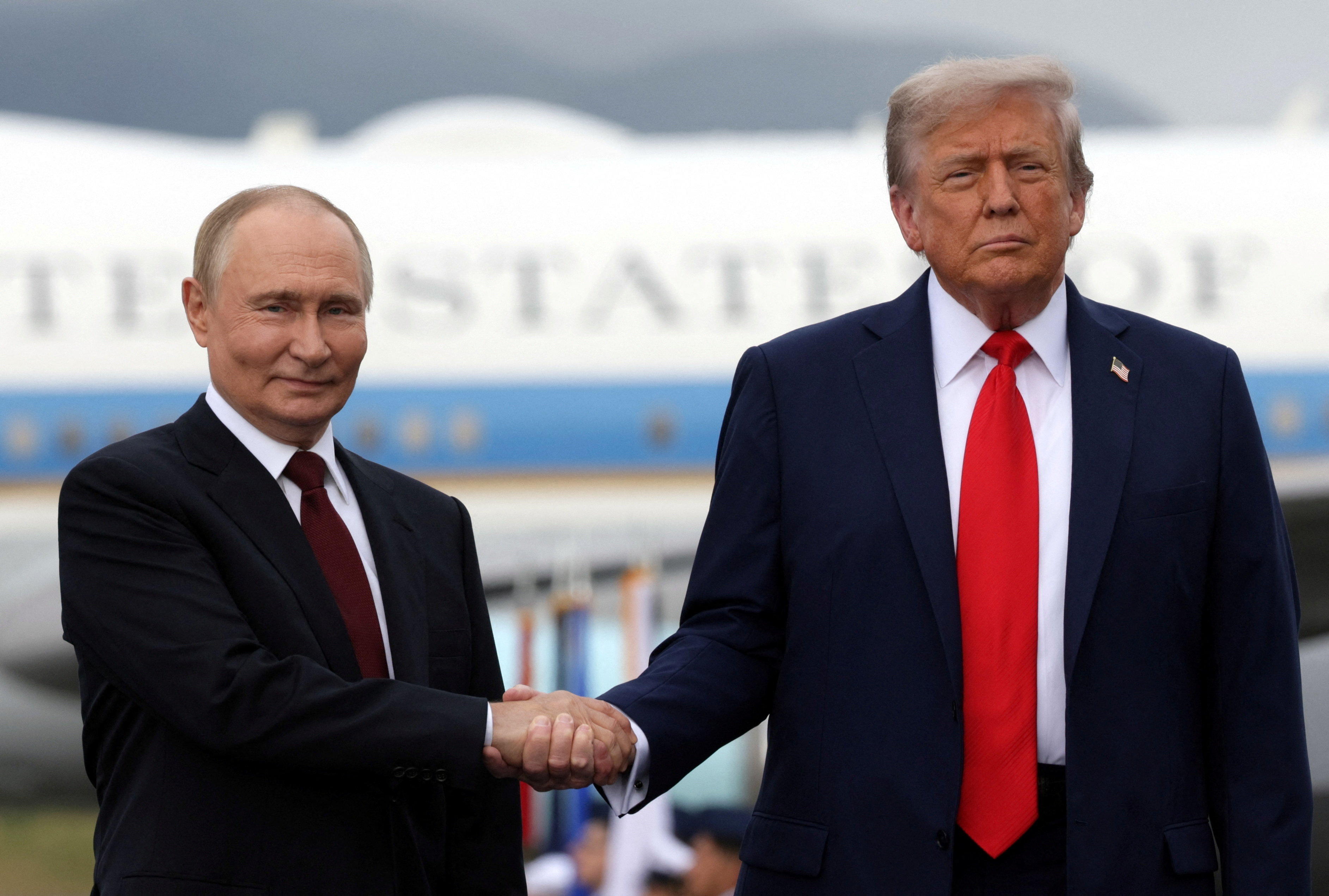 🟥 (Market Recap)"Mercati Asiatici in Rialzo: Speranze di Pace tra Russia e Ucraina Spingono gli Indici"