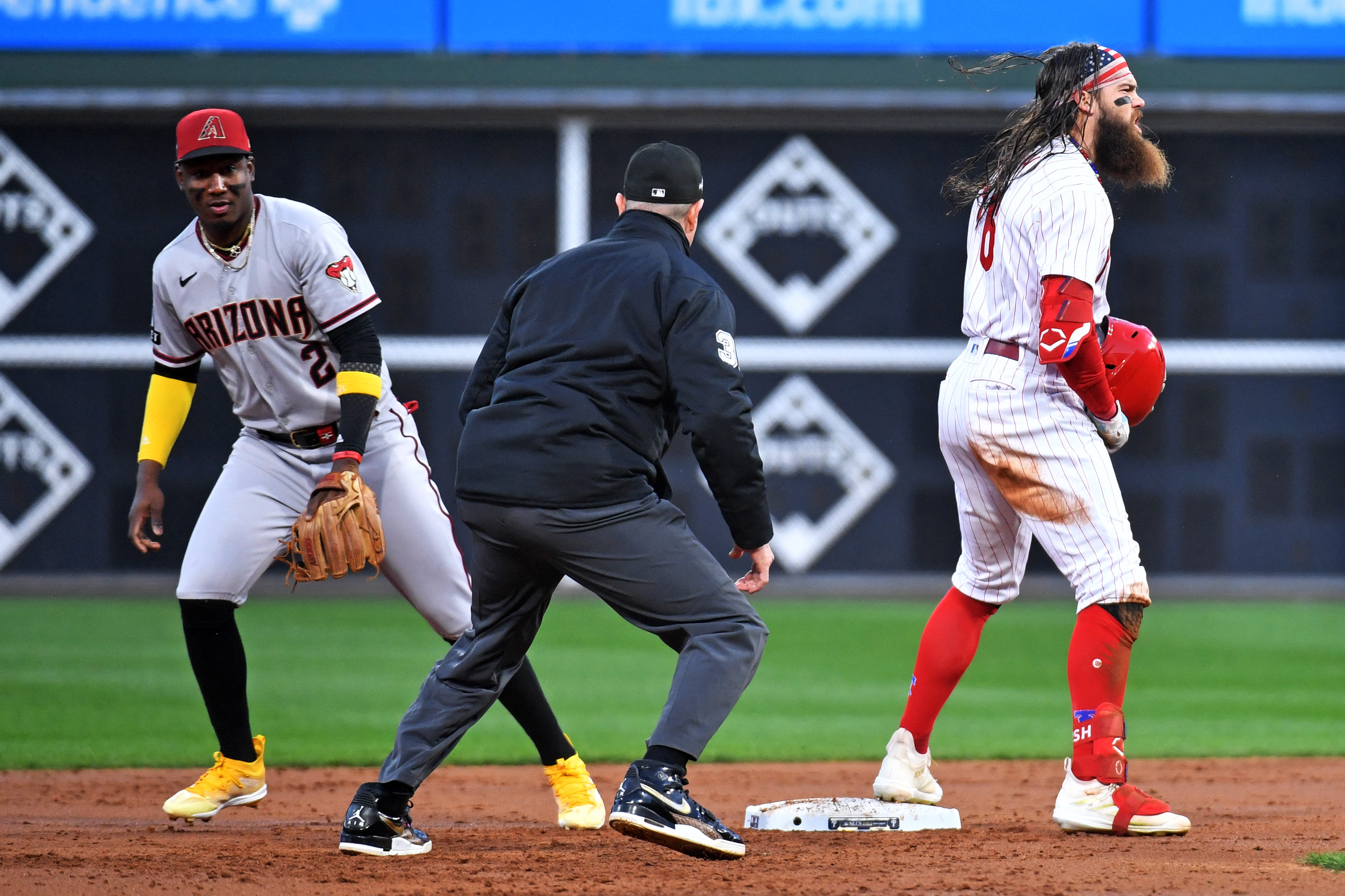 Arizona Diamondbacks drop NLCS Game 5 to Philadelphia Phillies, 6-1