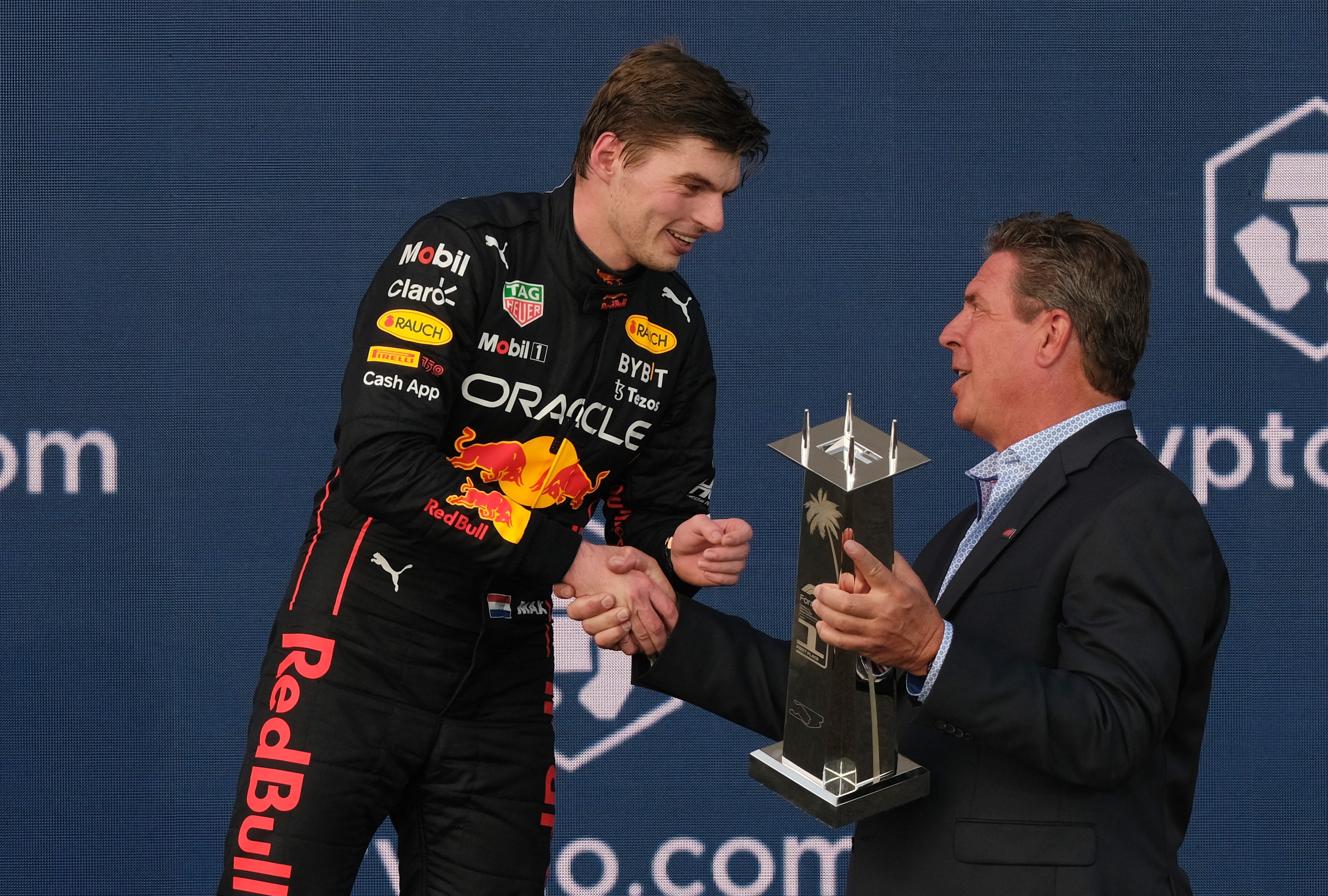 F1 Miami Grand Prix on X: .@DanMarino with the trophy presentation AND  @MiamiDolphins helmet to the inaugural #MiamiGP winner, @Max33Verstappen‼️   / X