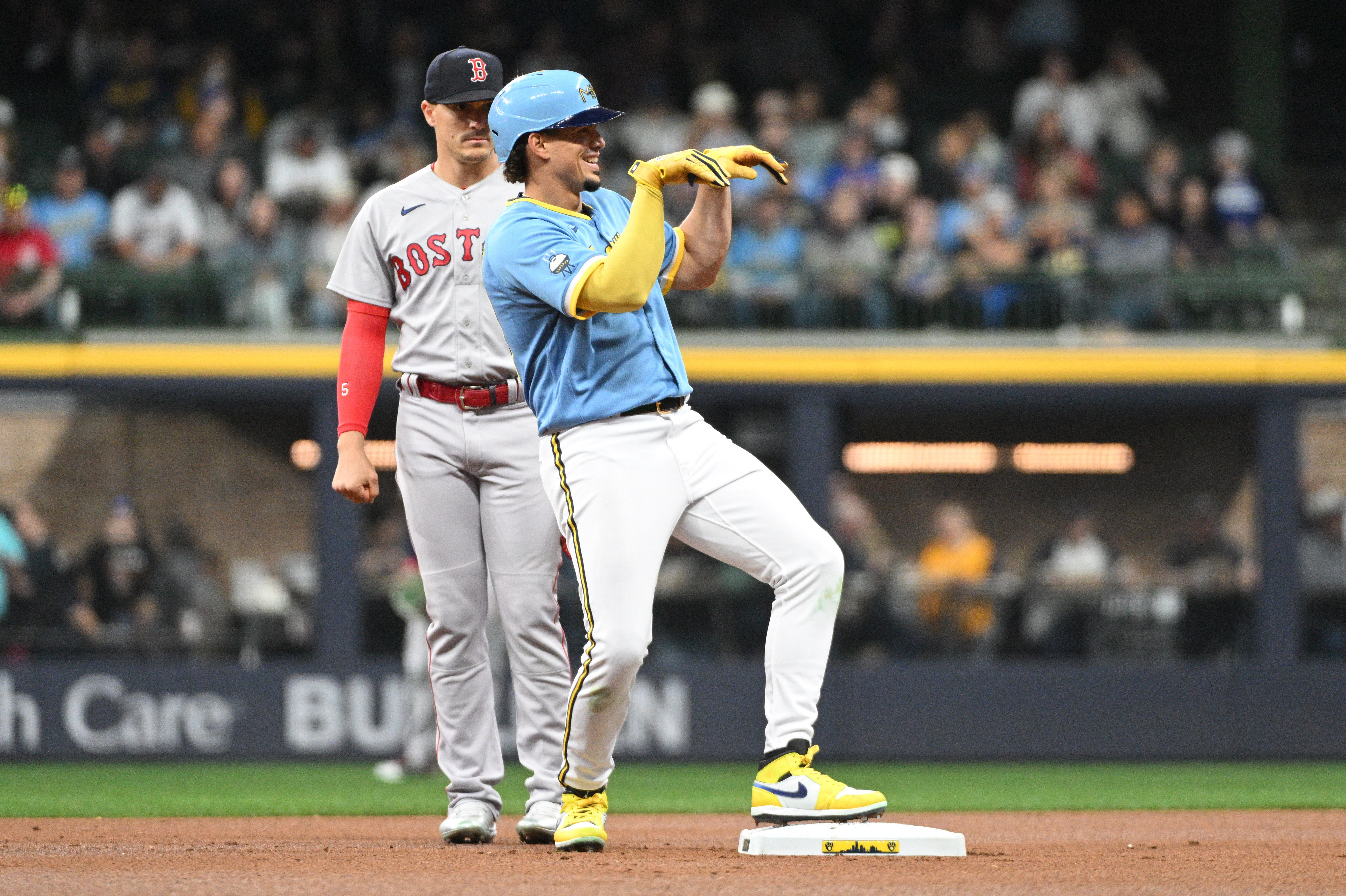 MILWAUKEE, WI - APRIL 21: Boston Red Sox center fielder Jarren