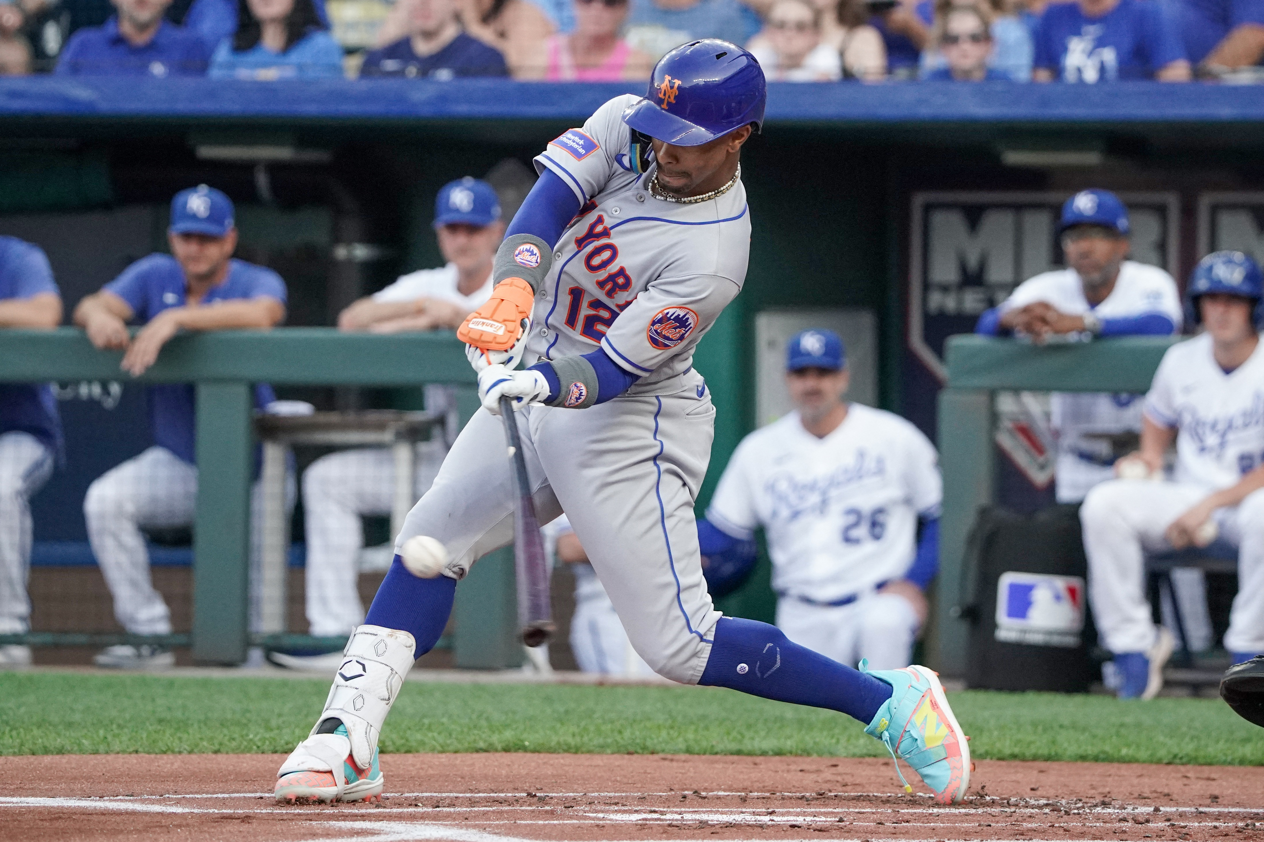 SportsReport: Mets Edge Nationals; Yankees Top Royals