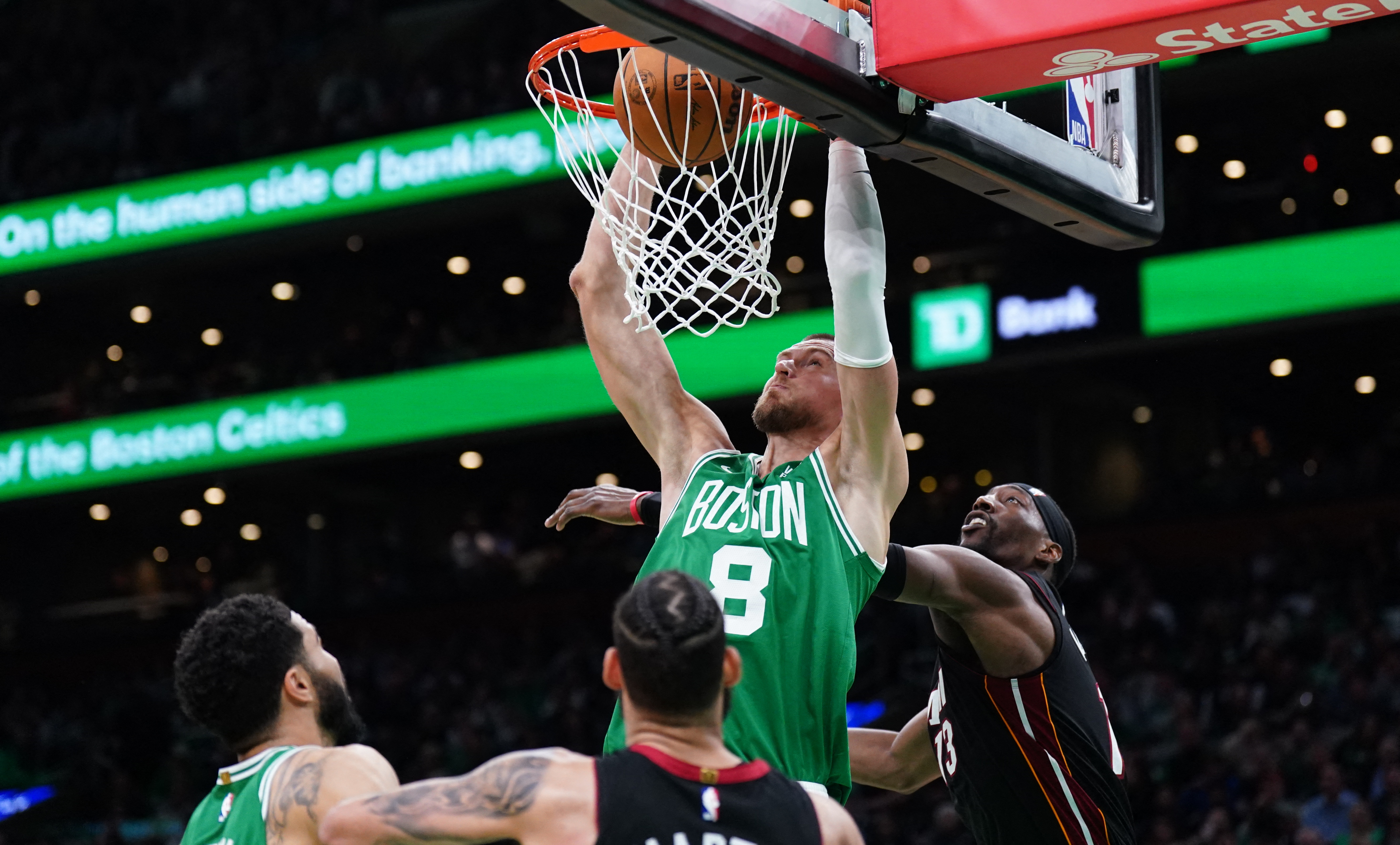 Tyler Herro, Heat shoot down Celtics in Game 2 | Reuters