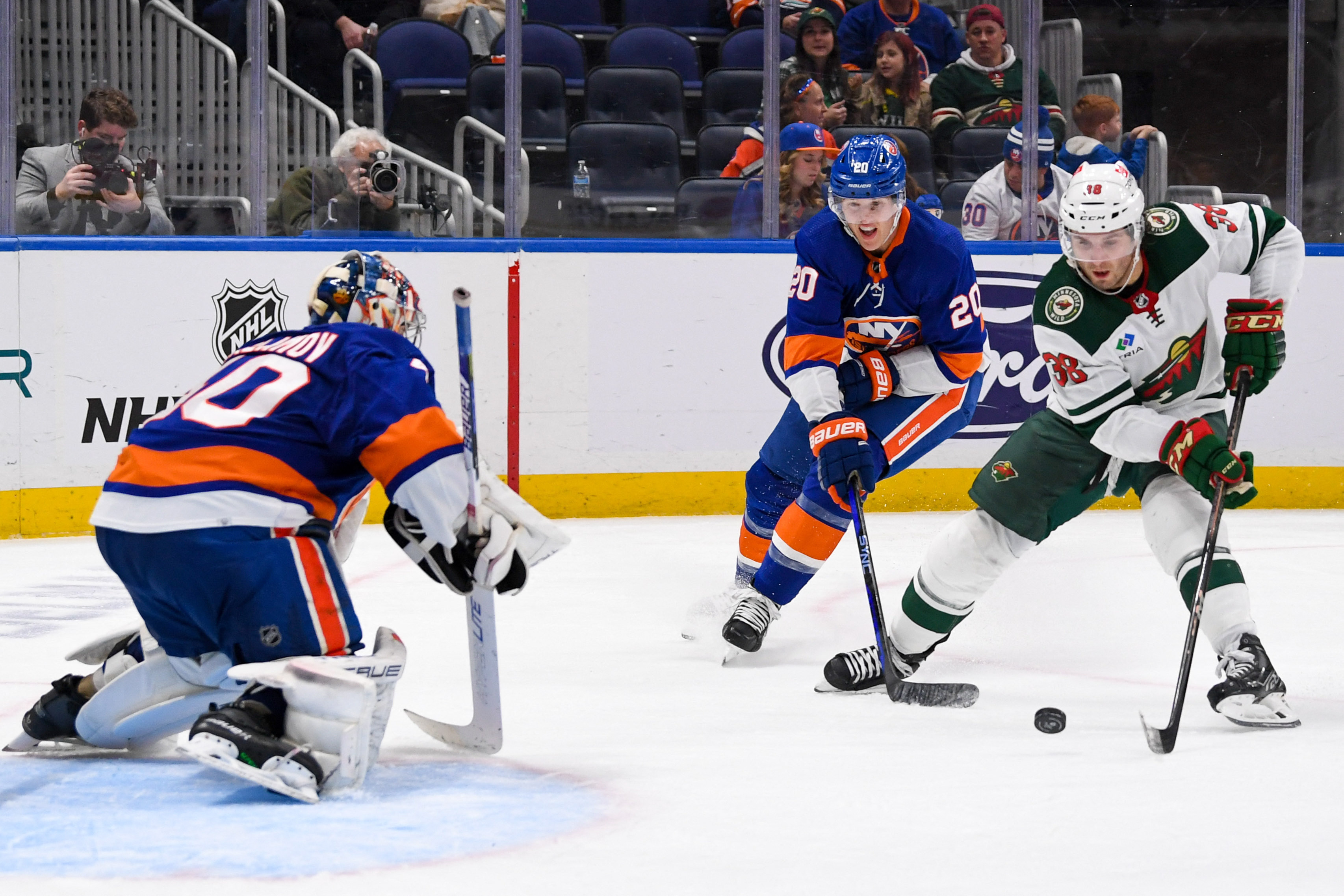 Wild beat Islanders for 2nd straight win | Reuters