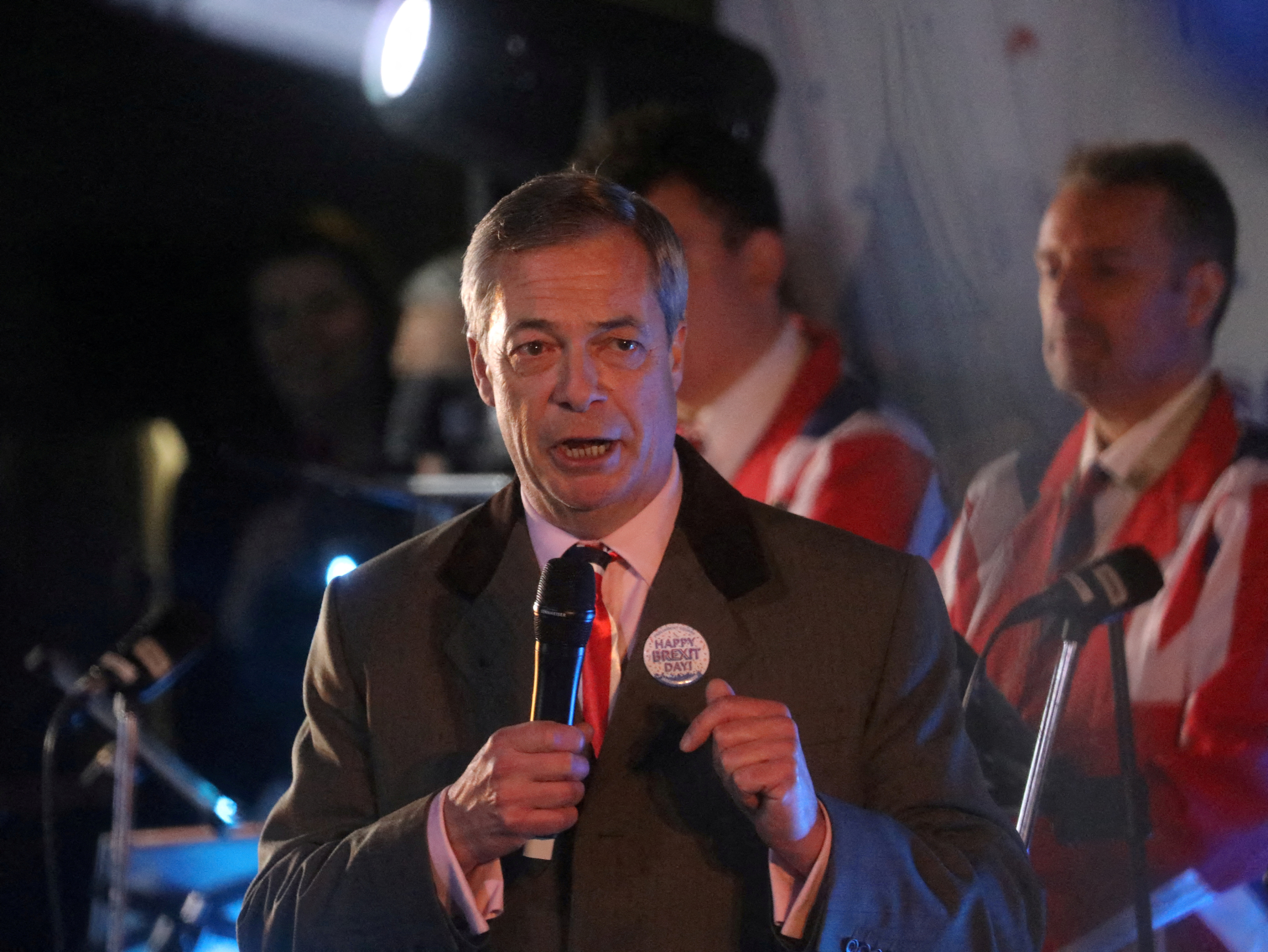 Britain s BBC apologises to Nigel Farage over bank account closure