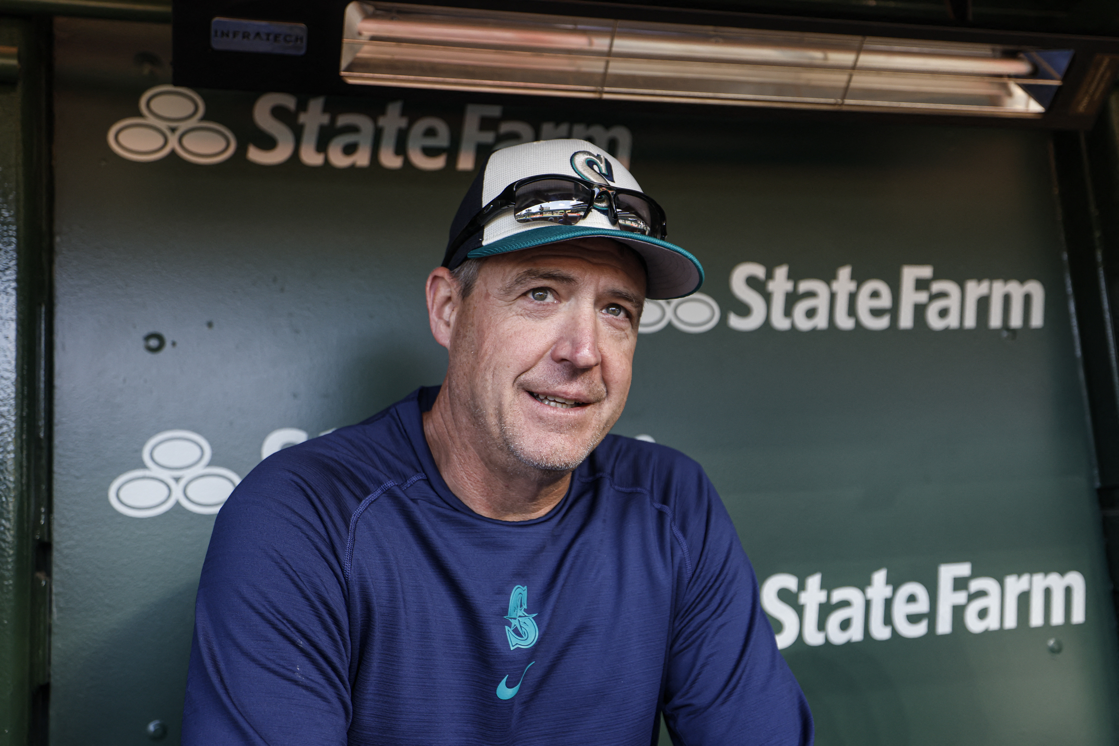 Cal Raleigh hits 31st homer as Mariners hammer Cubs | Reuters