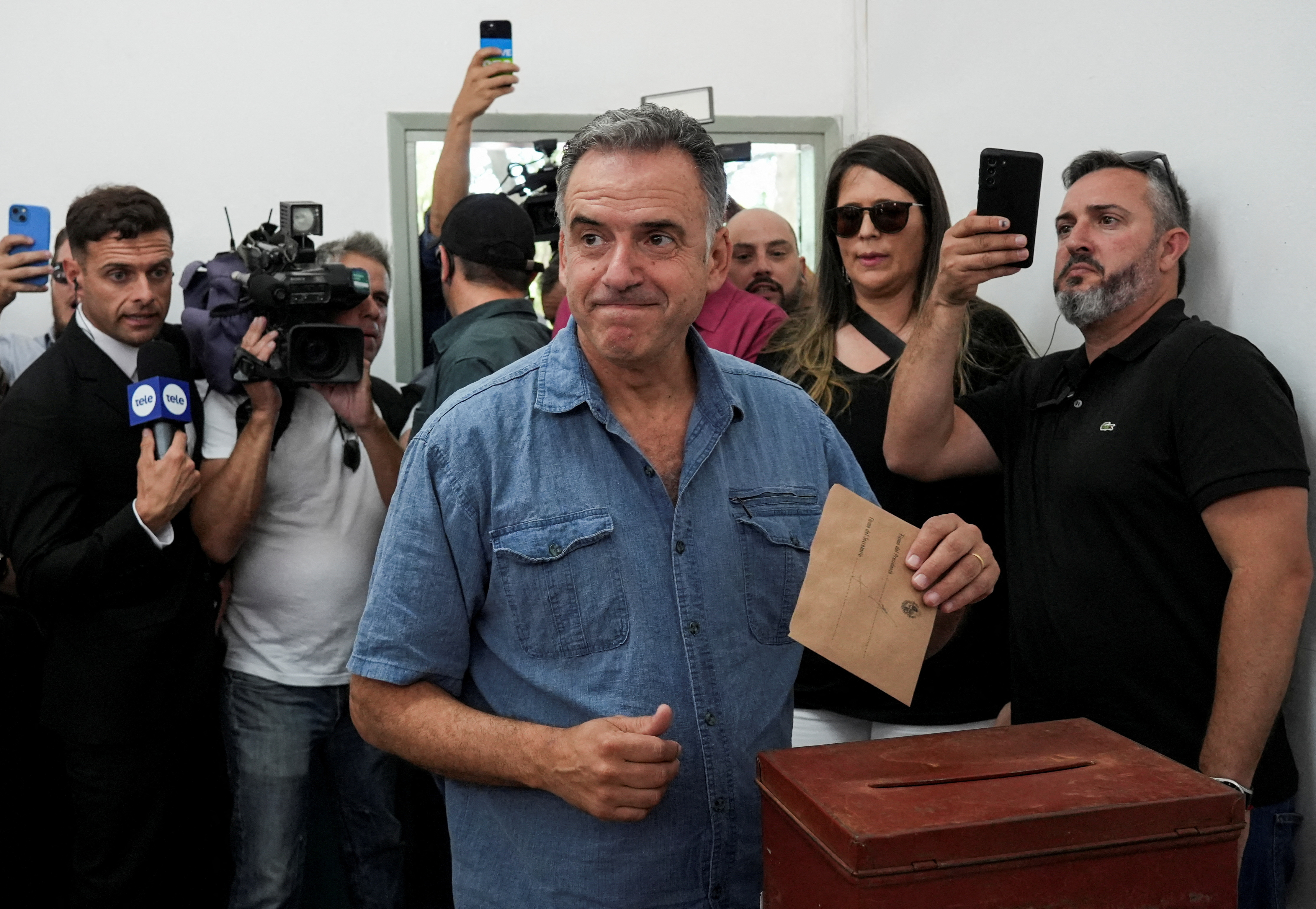 Presidential election run-off between centre-left candidate Orsi and ruling conservative coalition candidate Delgado, in Uruguay